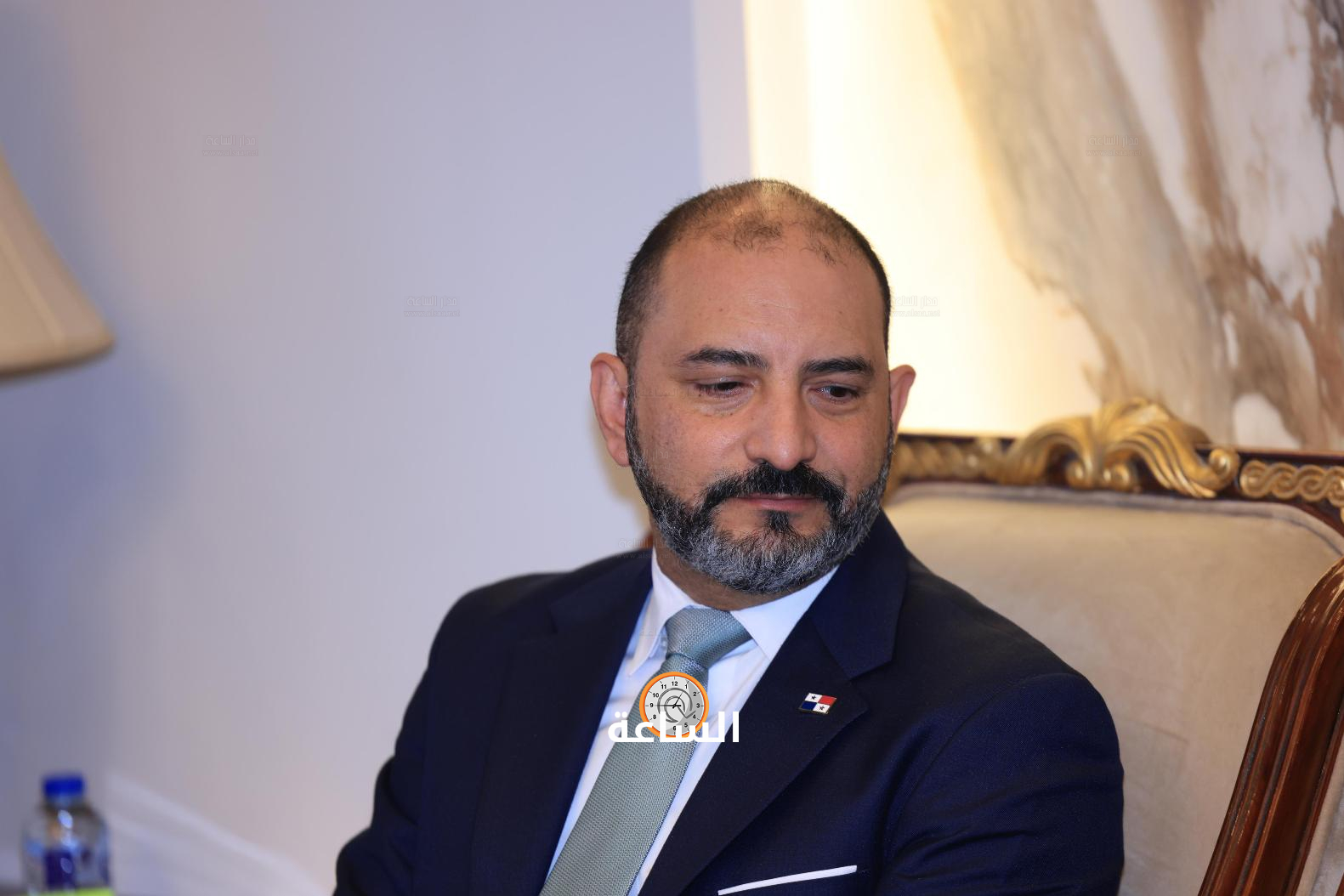 Madar Al-Saa Images 0.3842816341772016