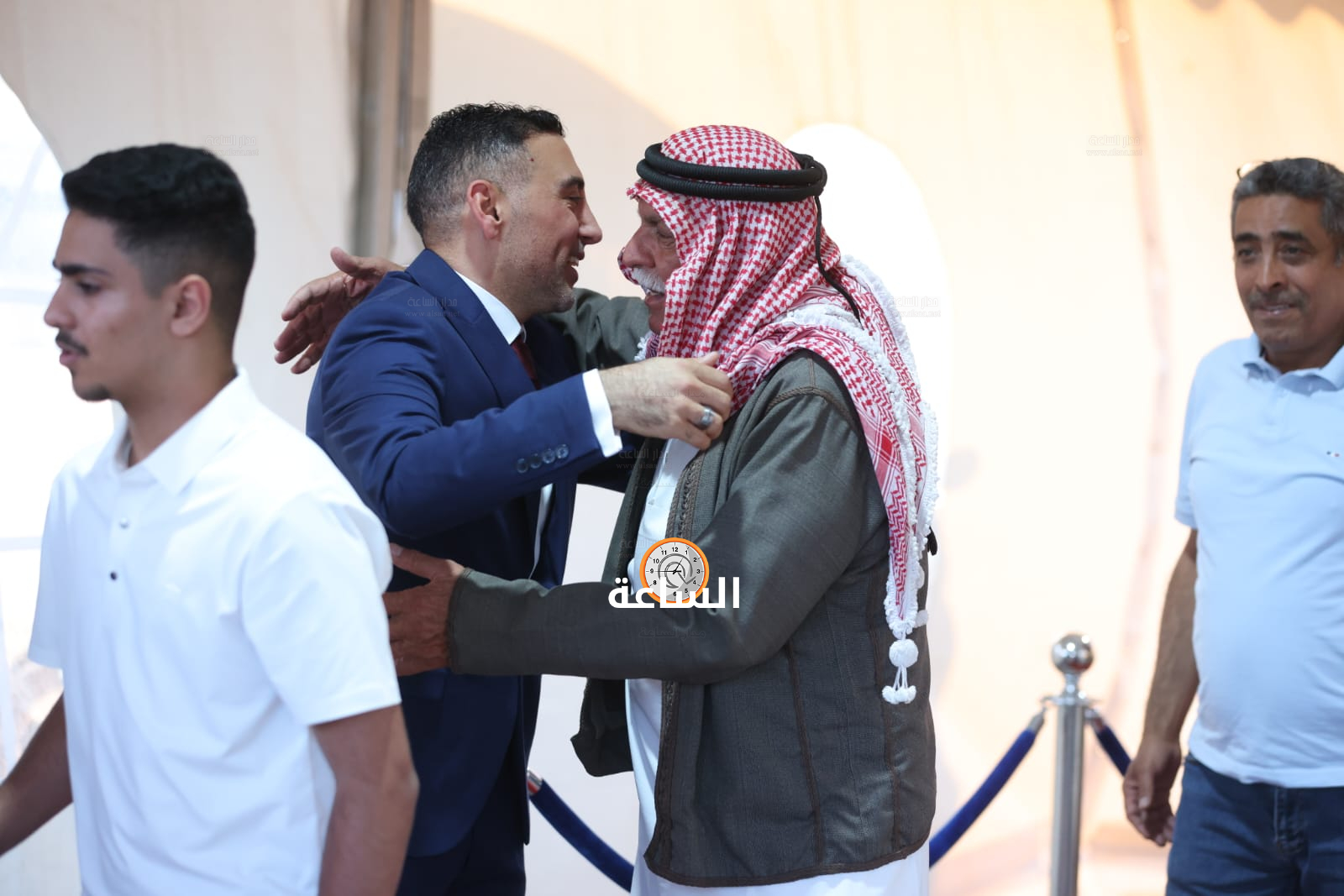 Madar Al-Saa Images 0.7659665250056168