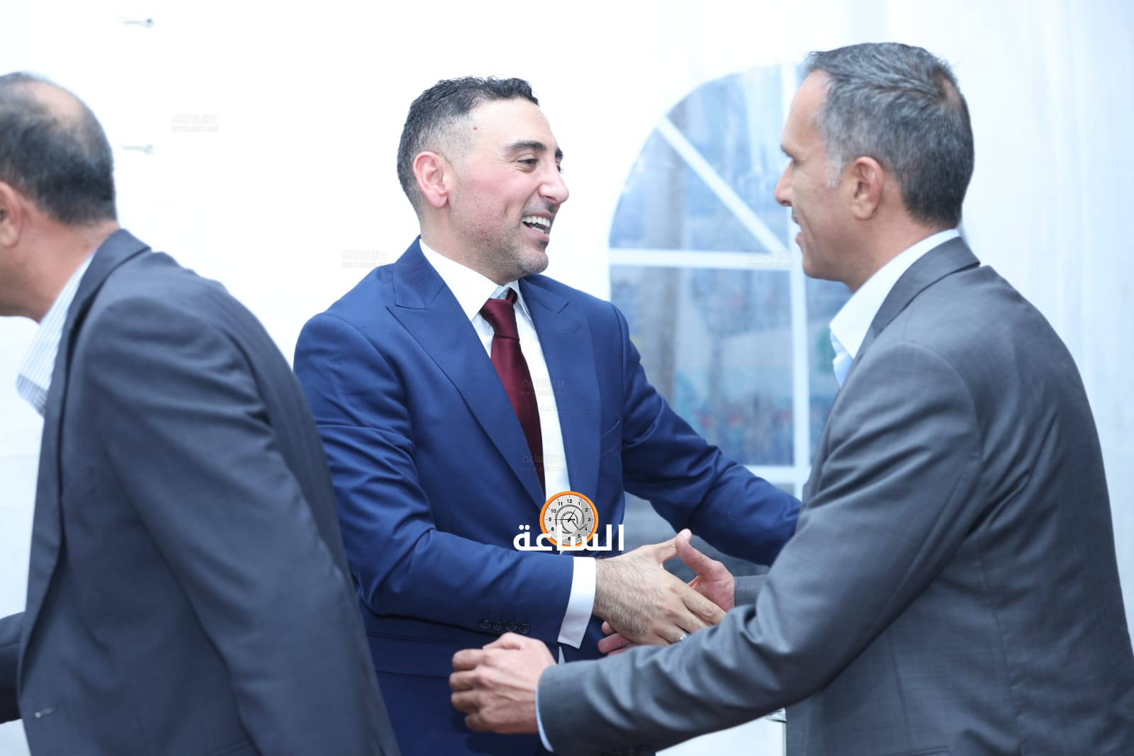 Madar Al-Saa Images 0.3256338527032935