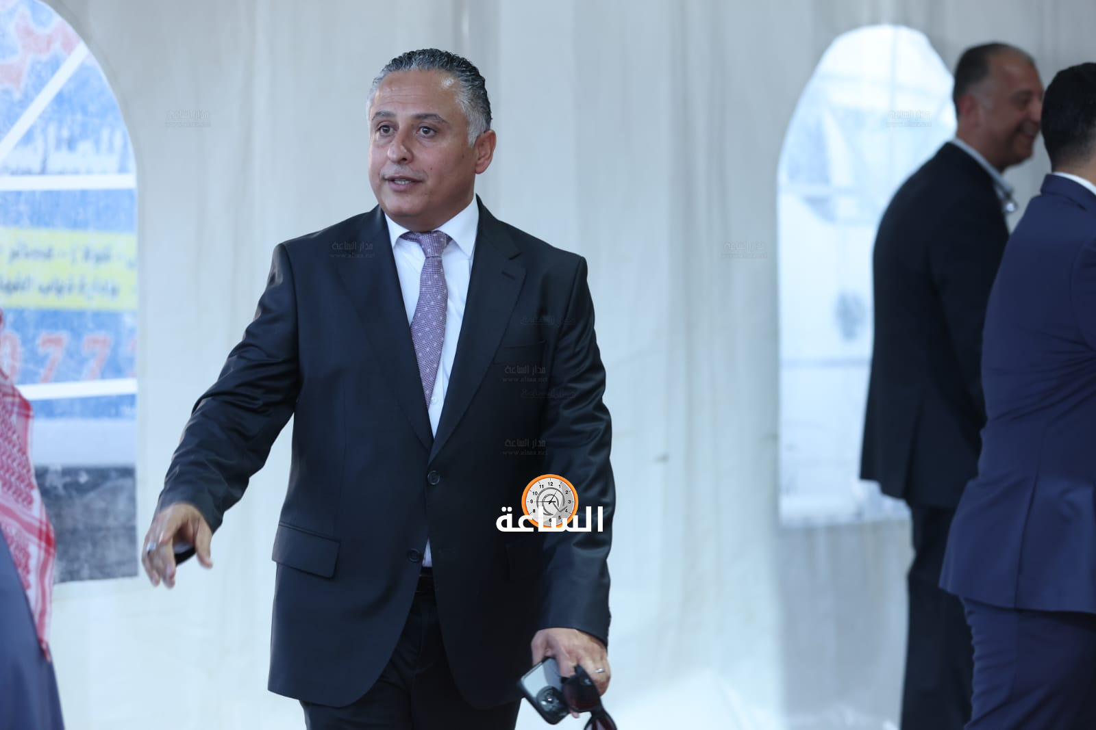 Madar Al-Saa Images 0.12205588137039869