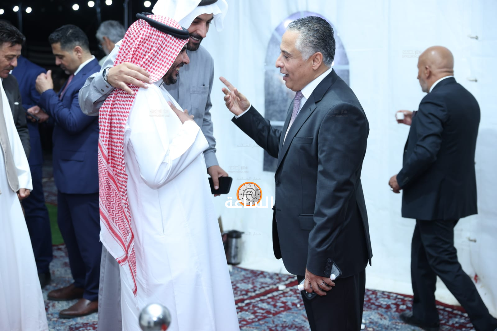Madar Al-Saa Images 0.9030518165248115