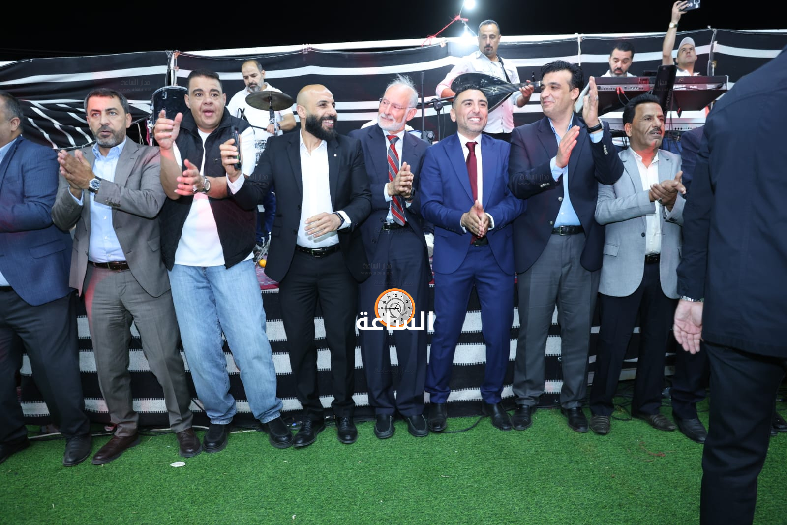 Madar Al-Saa Images 0.4116425435247373