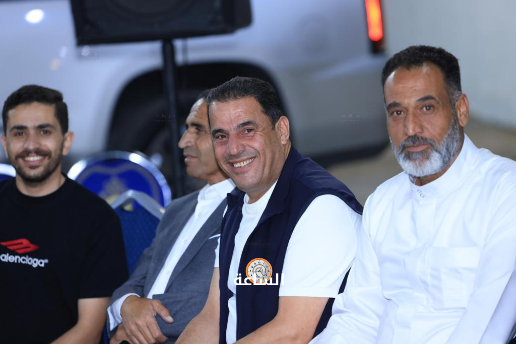 Madar Al-Saa Images 0.5673791590284946