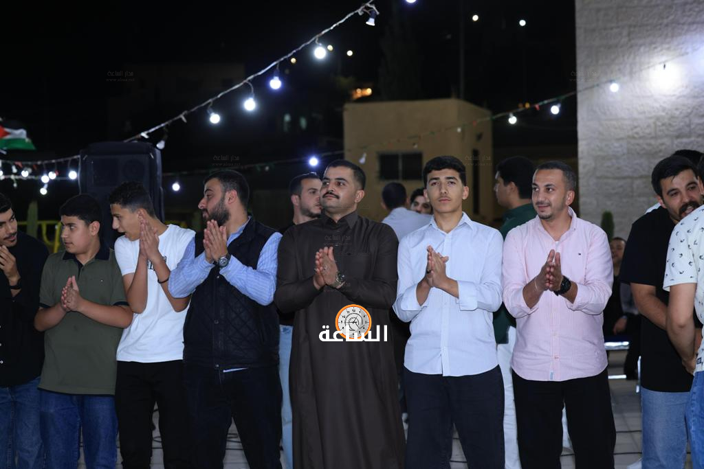 Madar Al-Saa Images 0.15146348383379382