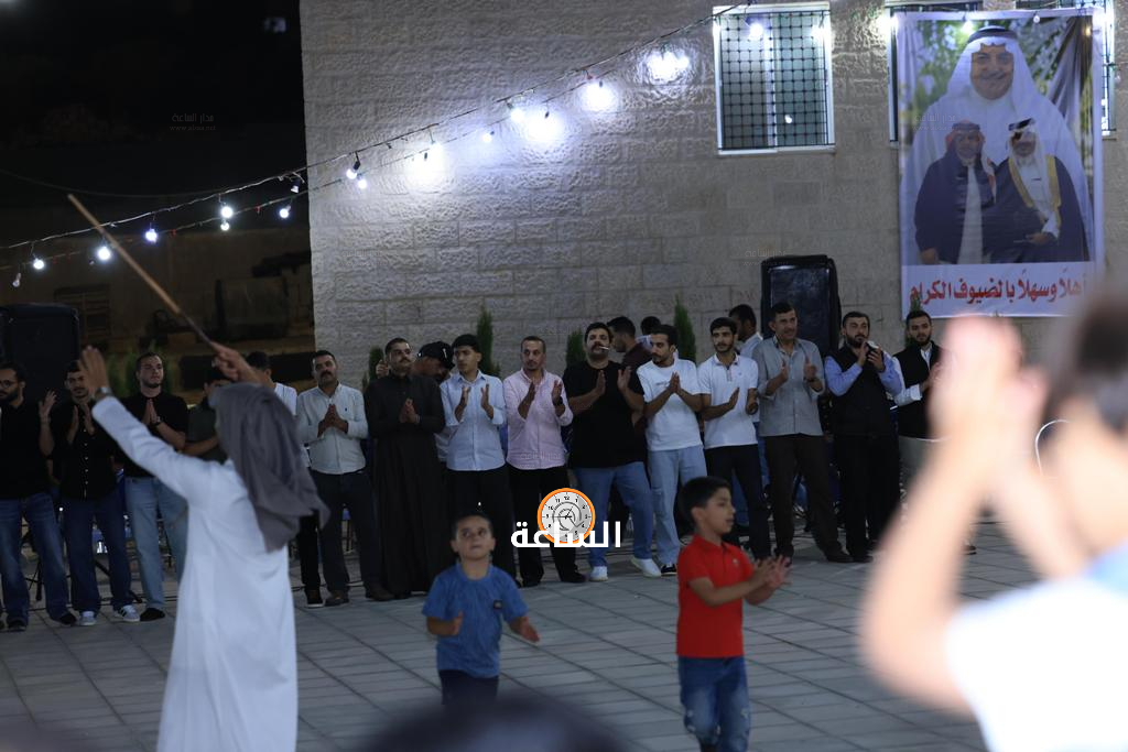 Madar Al-Saa Images 0.6408643662181804