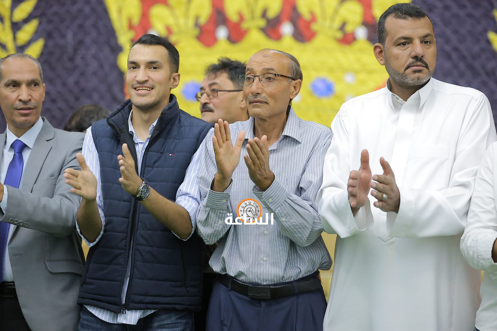 Madar Al-Saa Images 0.08081109460529612