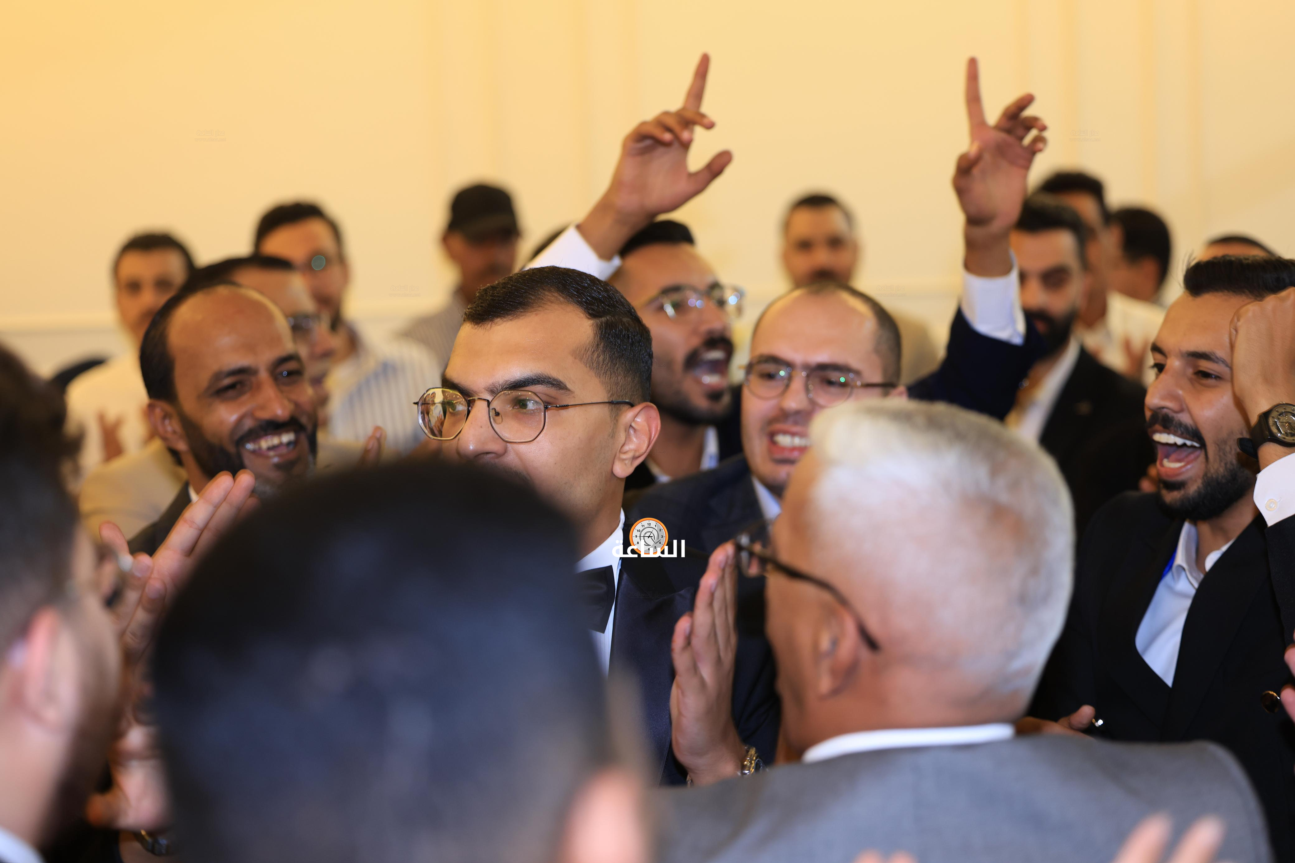 Madar Al-Saa Images 0.36307565193460045
