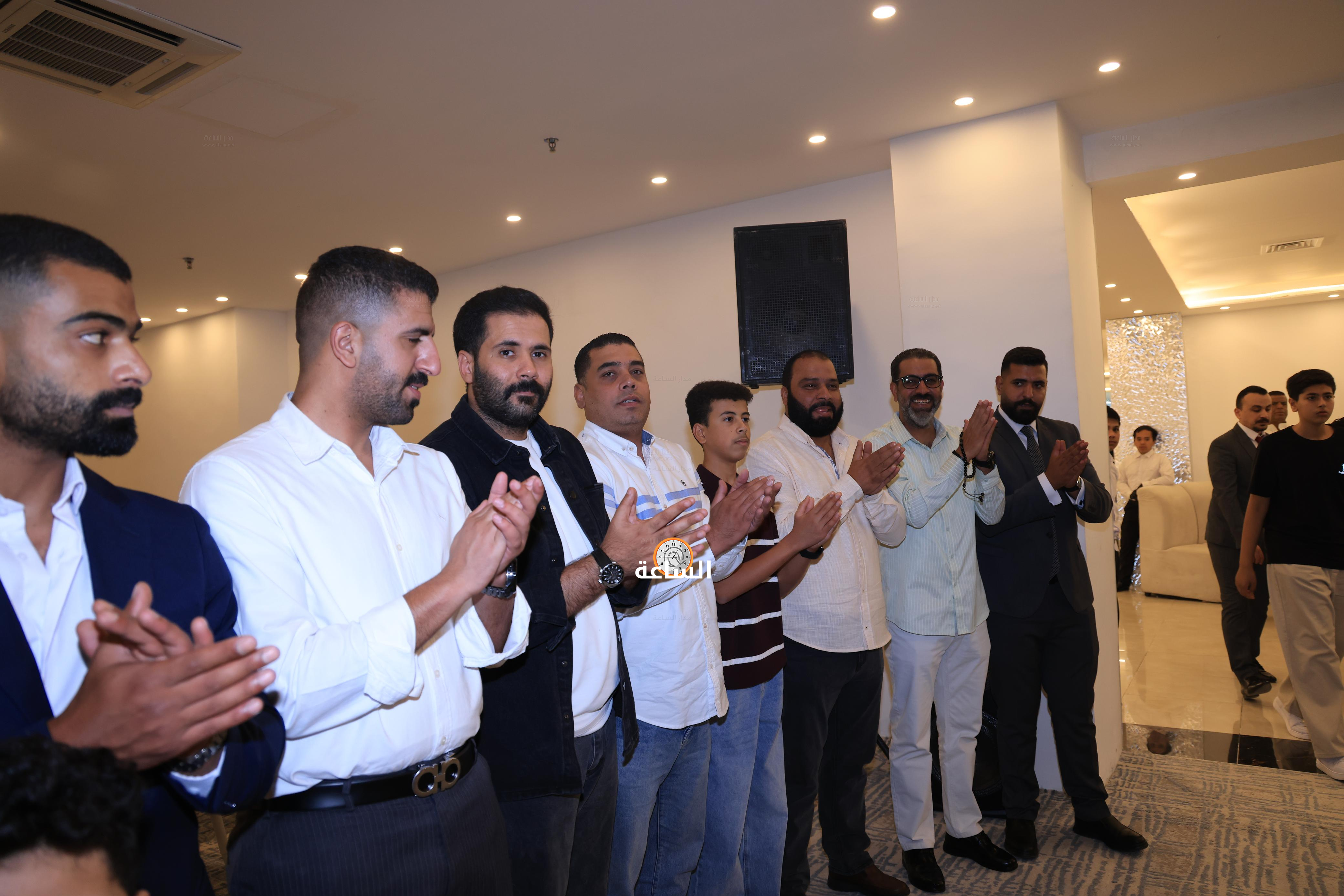 Madar Al-Saa Images 0.8779367727247096