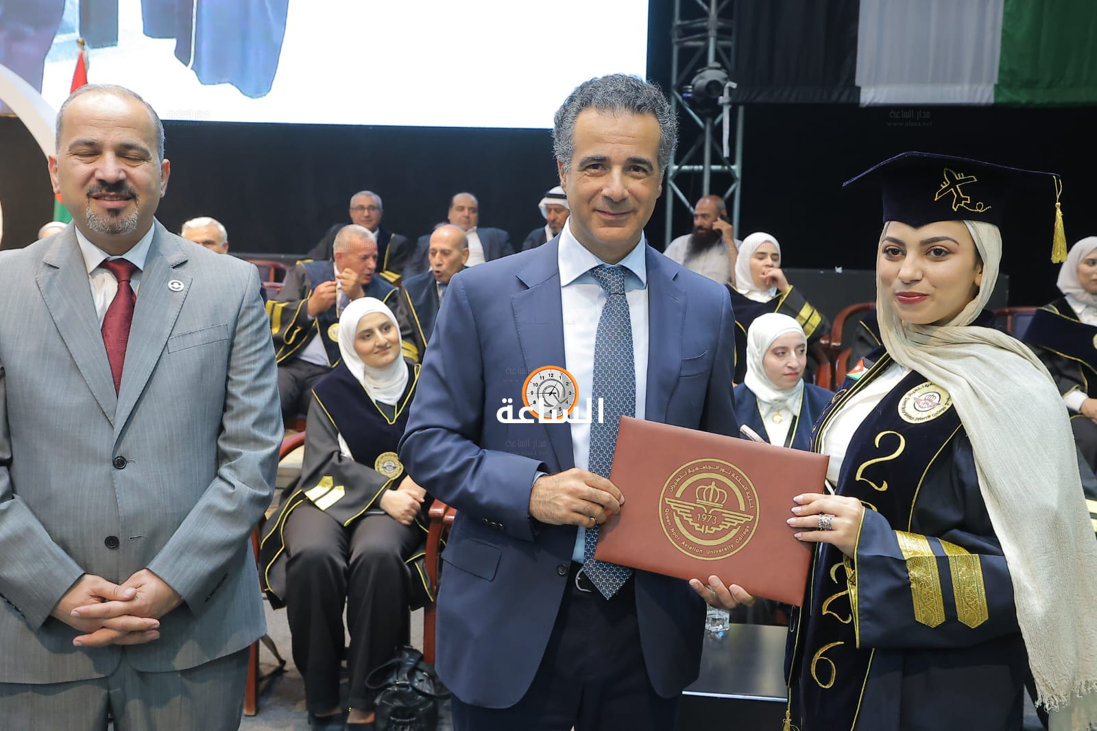 Madar Al-Saa Images 0.2522881834008045