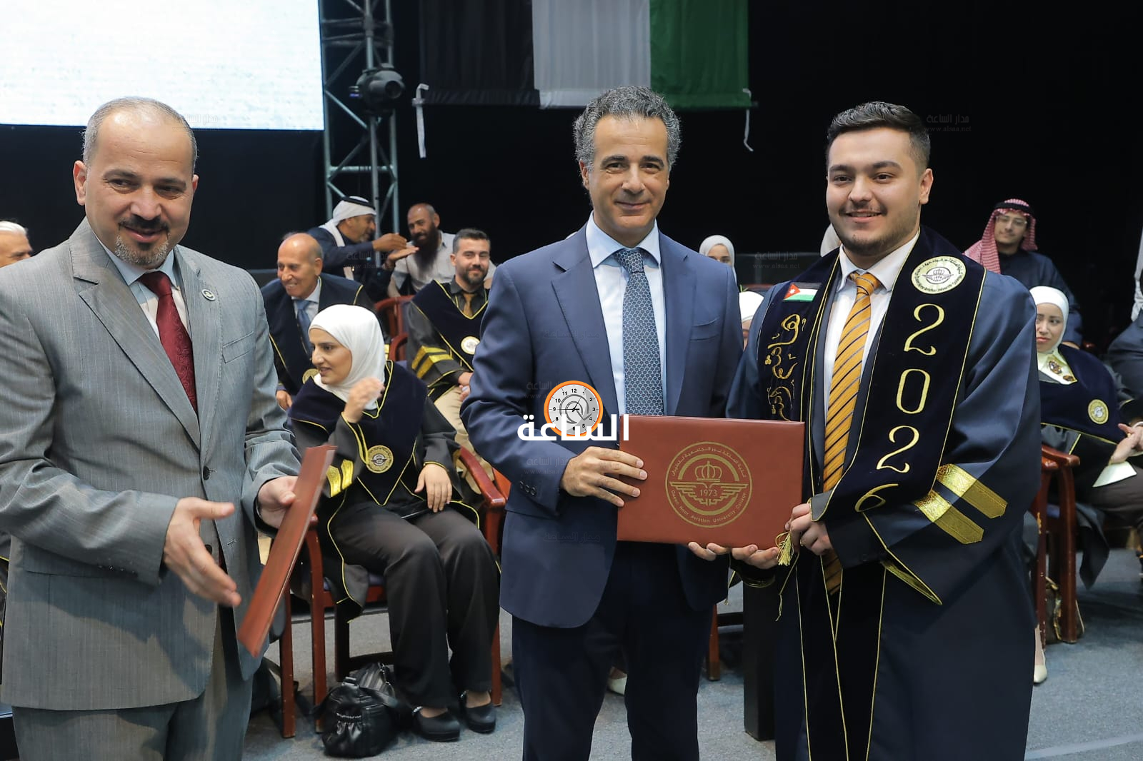 Madar Al-Saa Images 0.8444430613488165