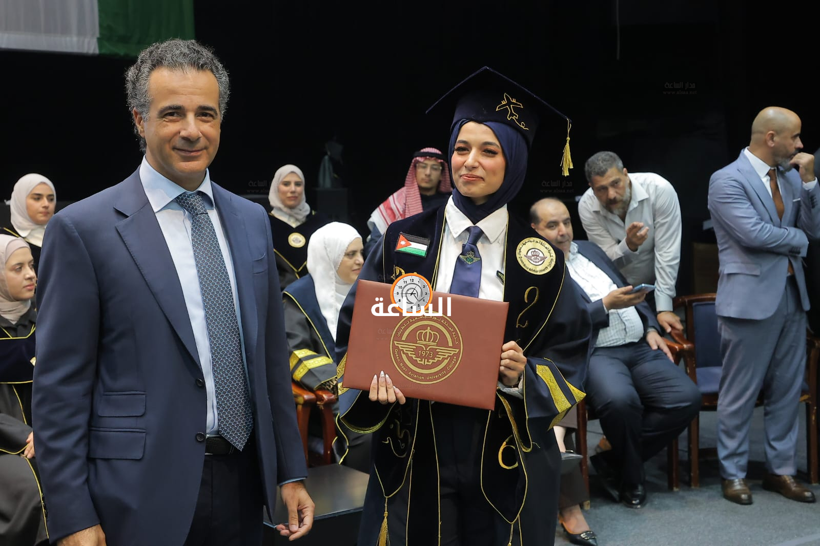 Madar Al-Saa Images 0.17522152251834178