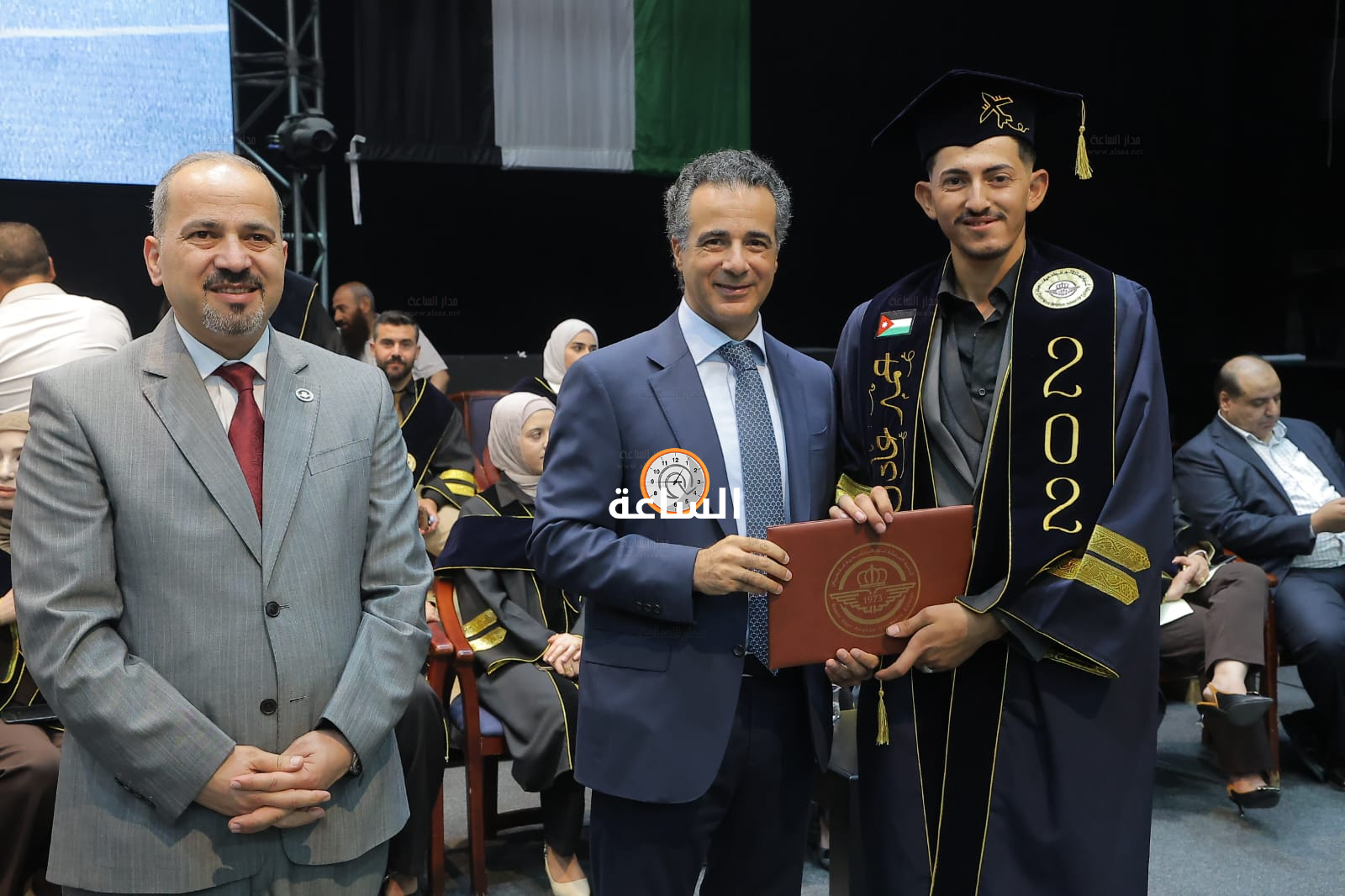 Madar Al-Saa Images 0.5053986163727511