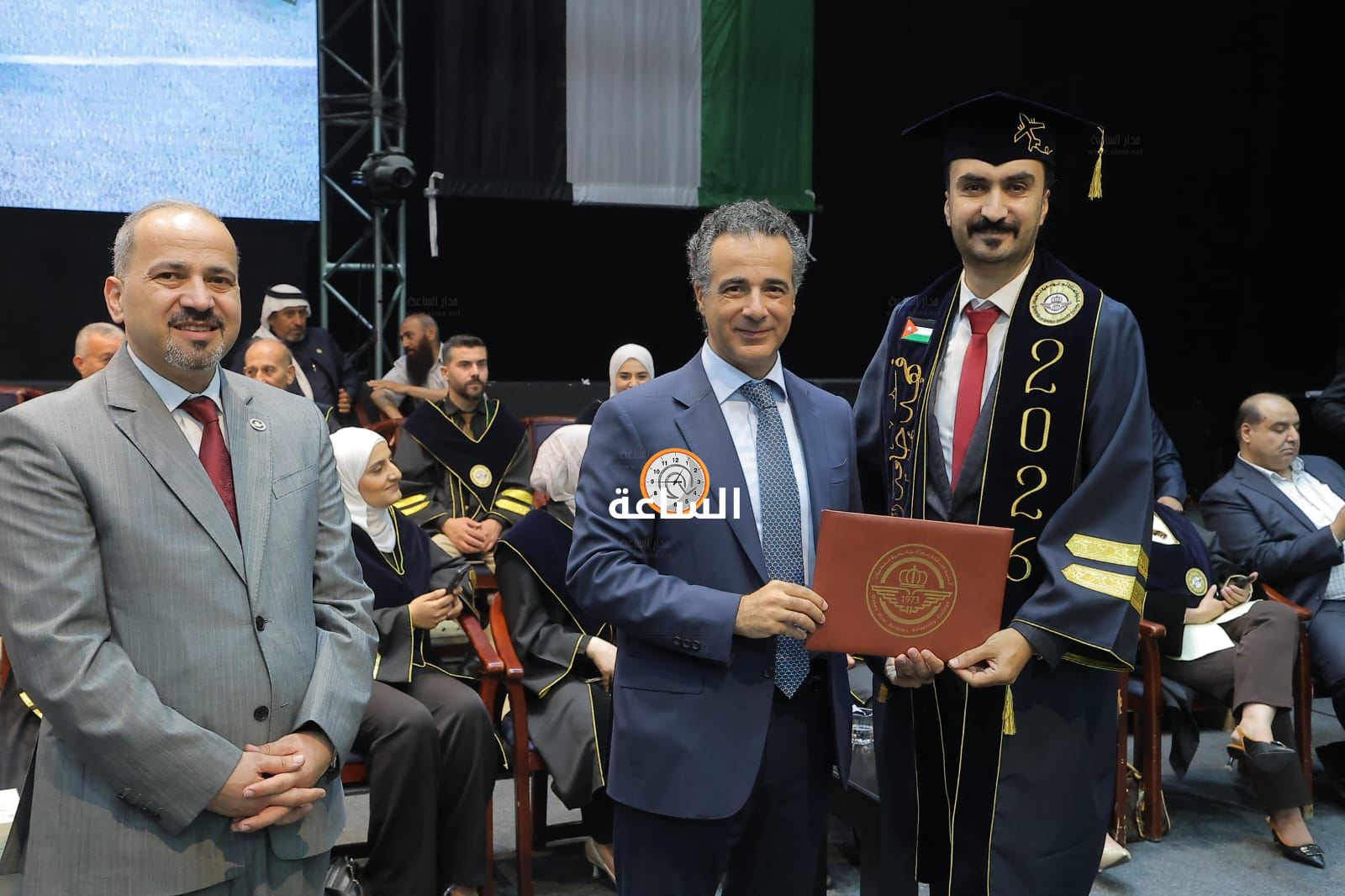 Madar Al-Saa Images 0.517599059938868