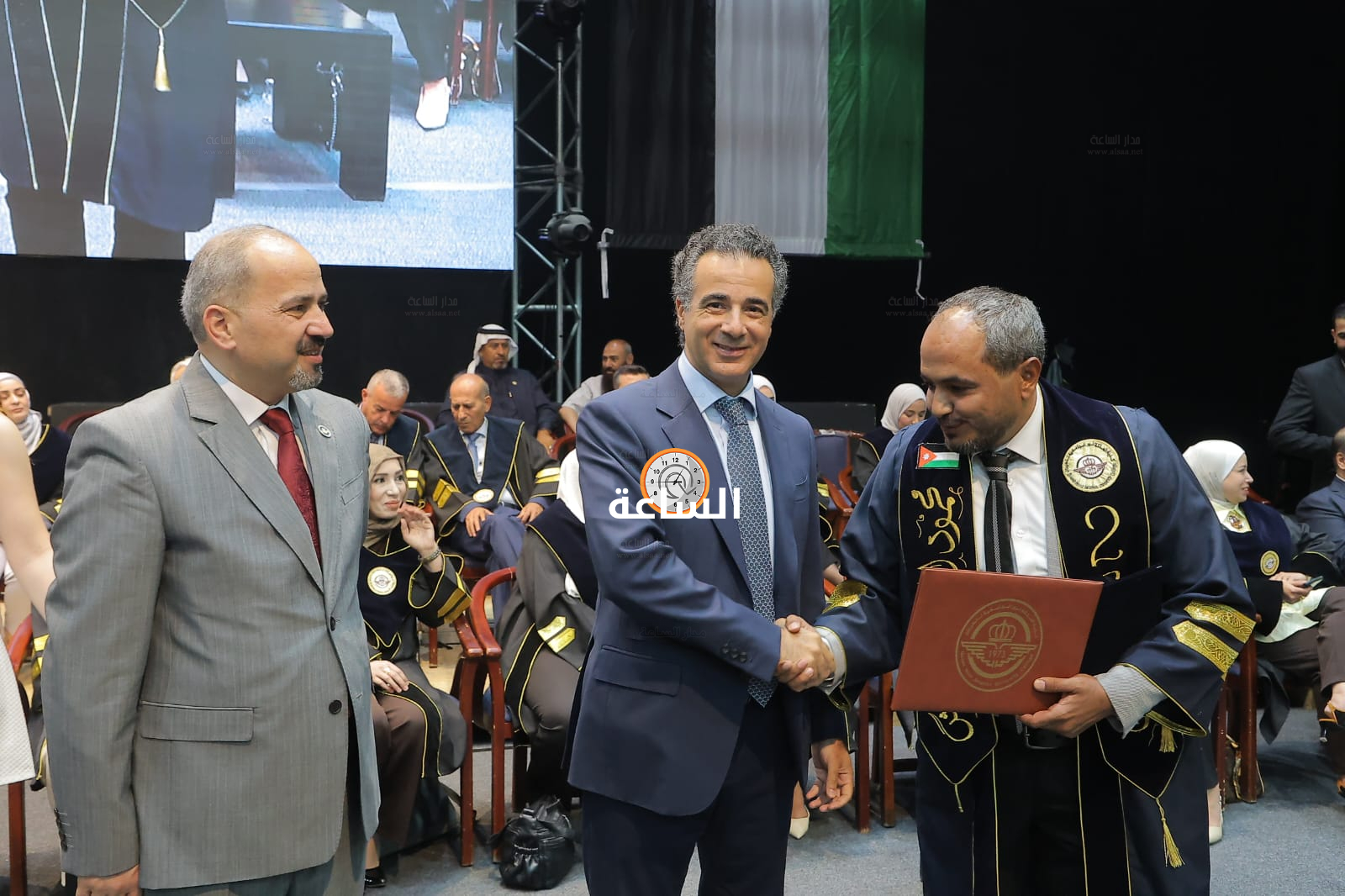 Madar Al-Saa Images 0.34616461596084214