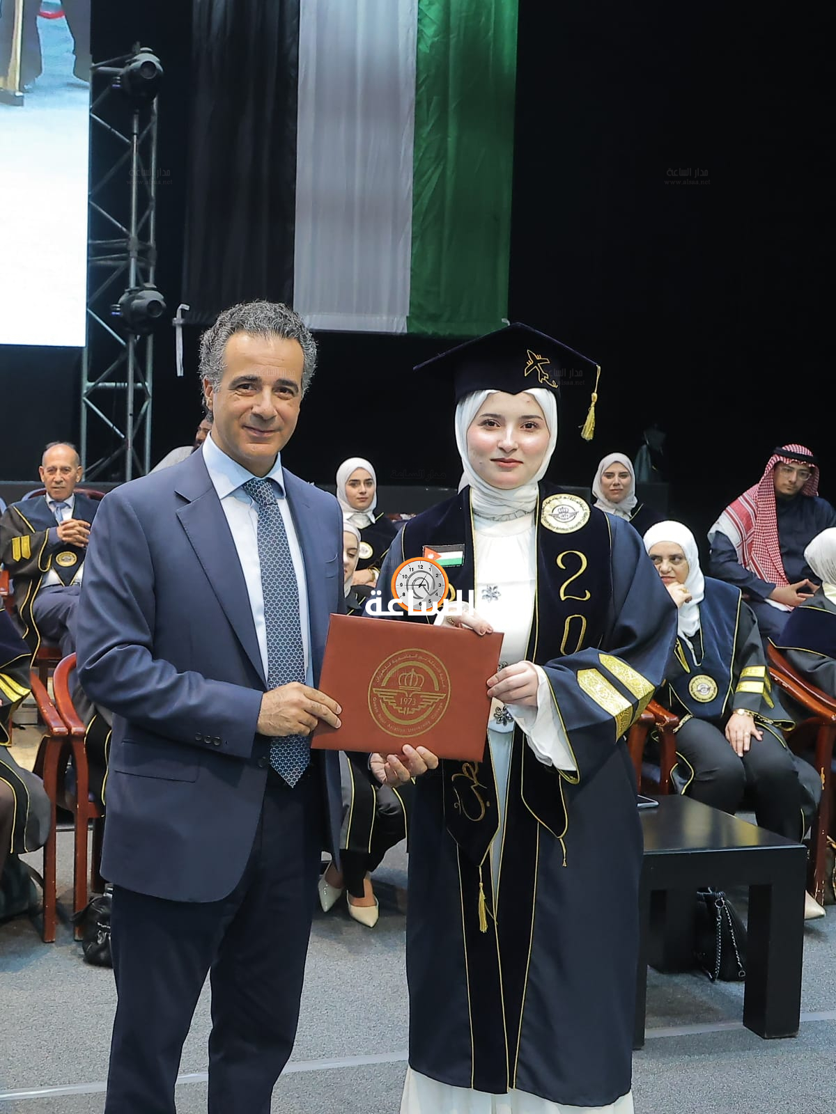 Madar Al-Saa Images 0.21355513937910509