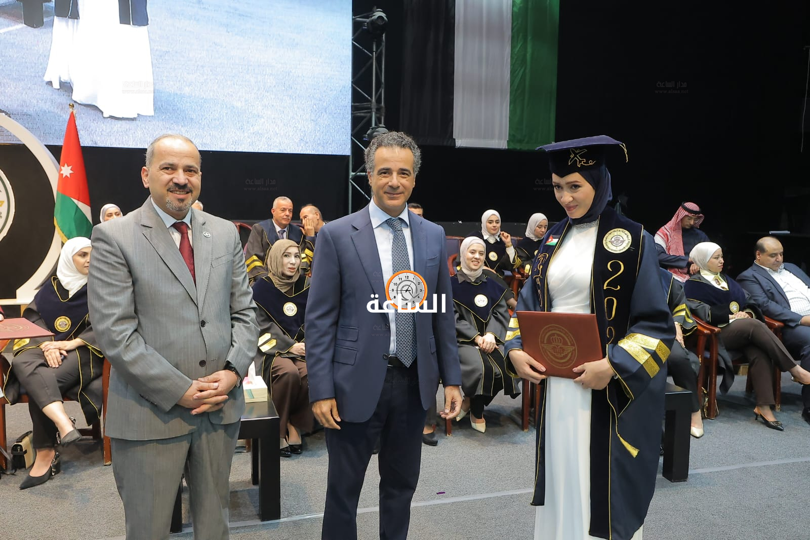 Madar Al-Saa Images 0.4203062288490437