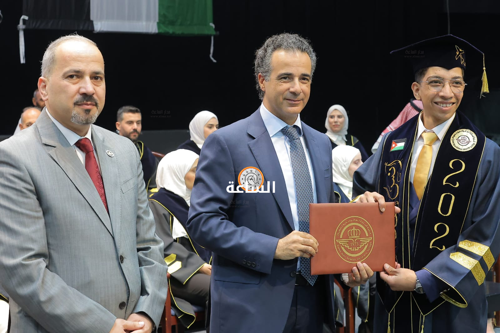 Madar Al-Saa Images 0.15827473532796432