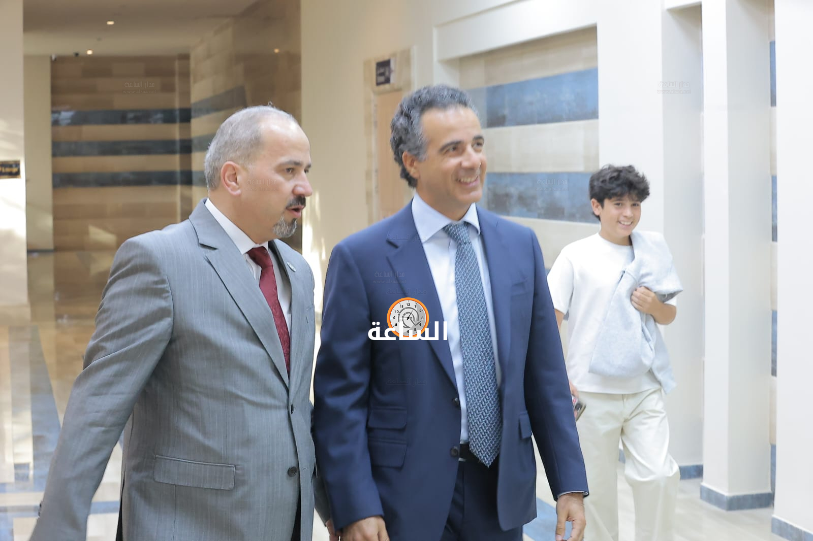 Madar Al-Saa Images 0.43956247584112174