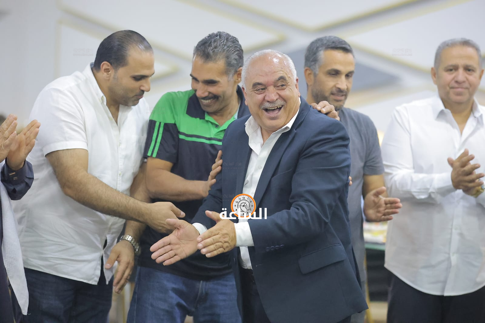 Madar Al-Saa Images 0.19628640918089824