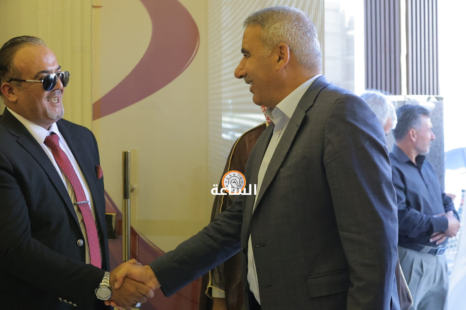 Madar Al-Saa Images 0.584176767669579