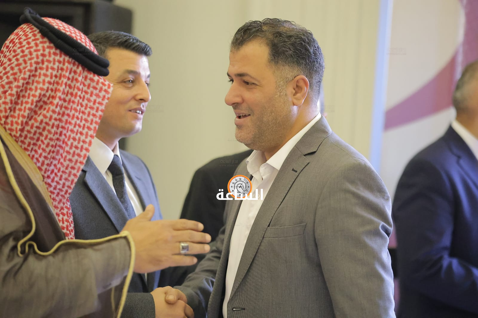 Madar Al-Saa Images 0.9713711537302234