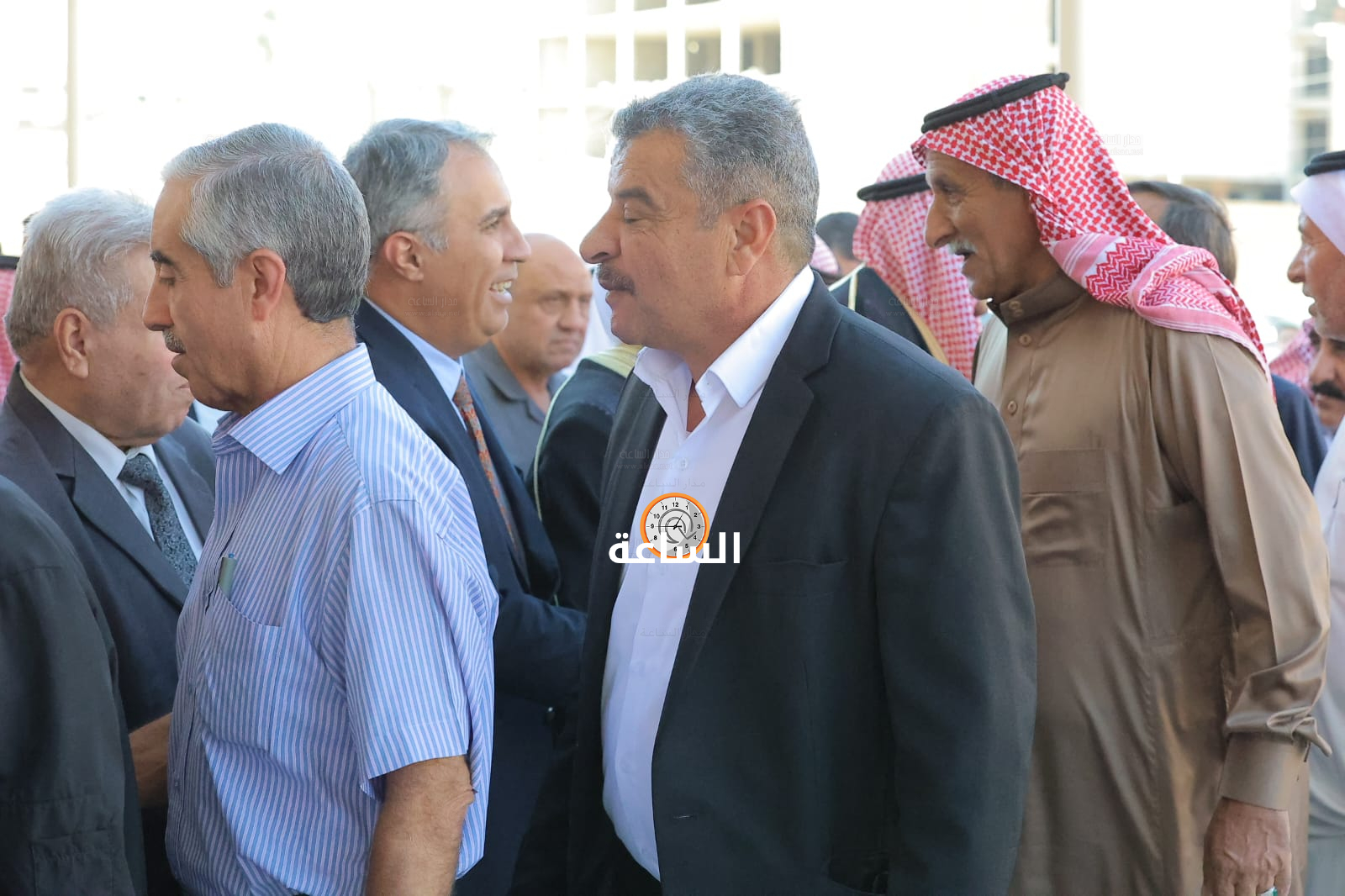 Madar Al-Saa Images 0.3988882385542435