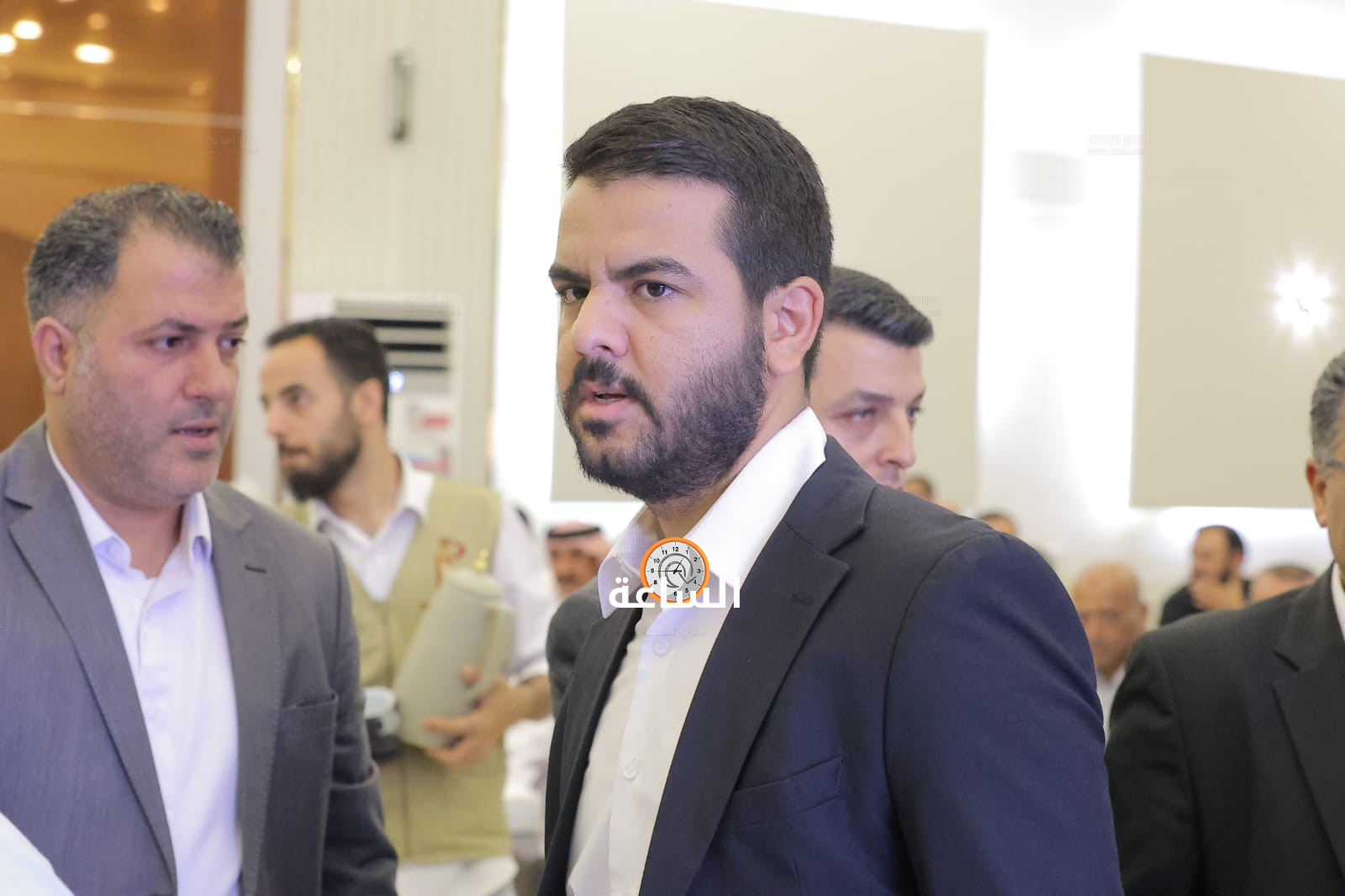 Madar Al-Saa Images 0.3993119192709619