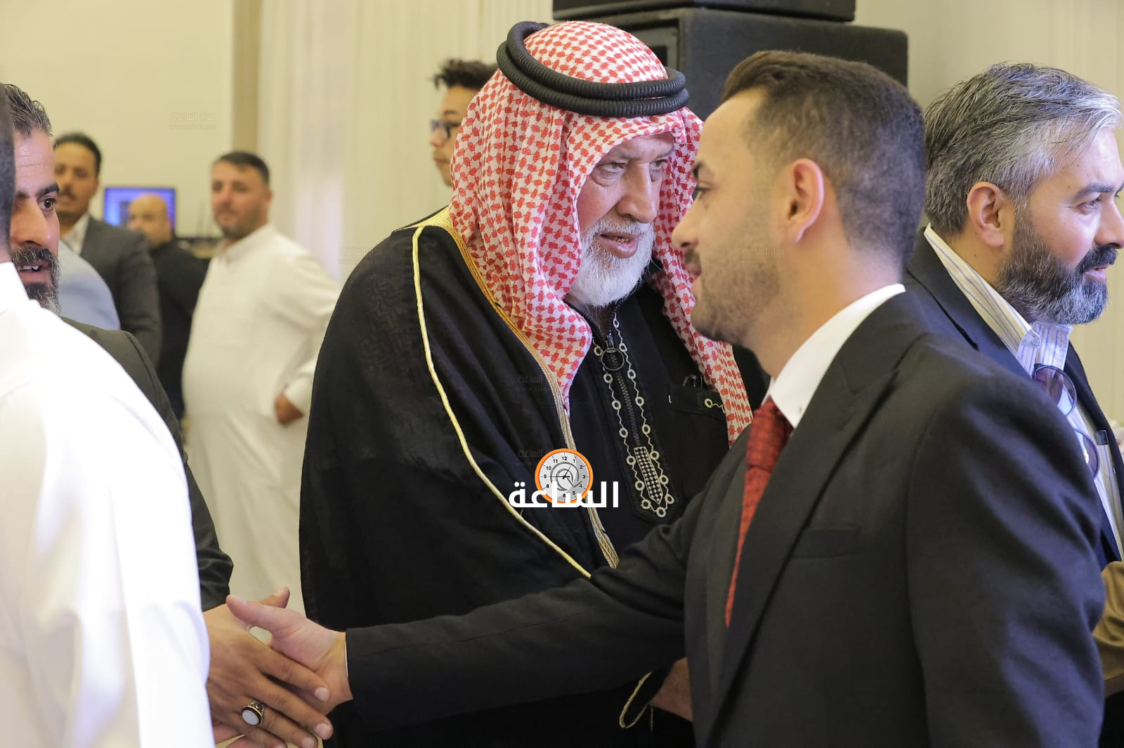 Madar Al-Saa Images 0.3837865624525242
