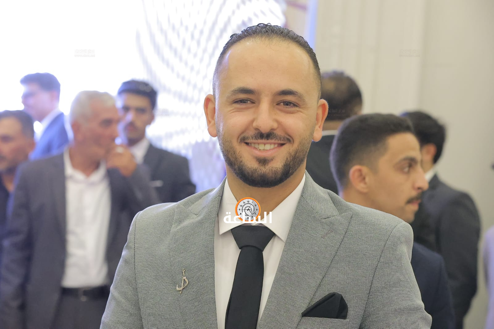 Madar Al-Saa Images 0.8624788145274463