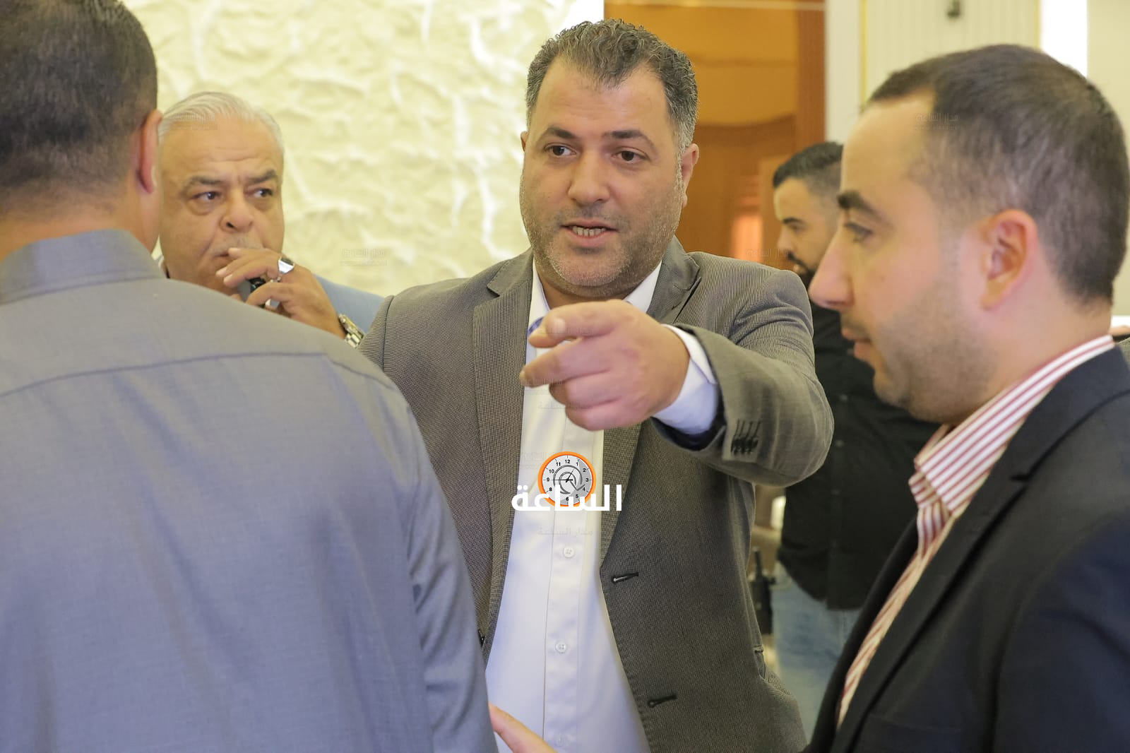 Madar Al-Saa Images 0.4330320093153397