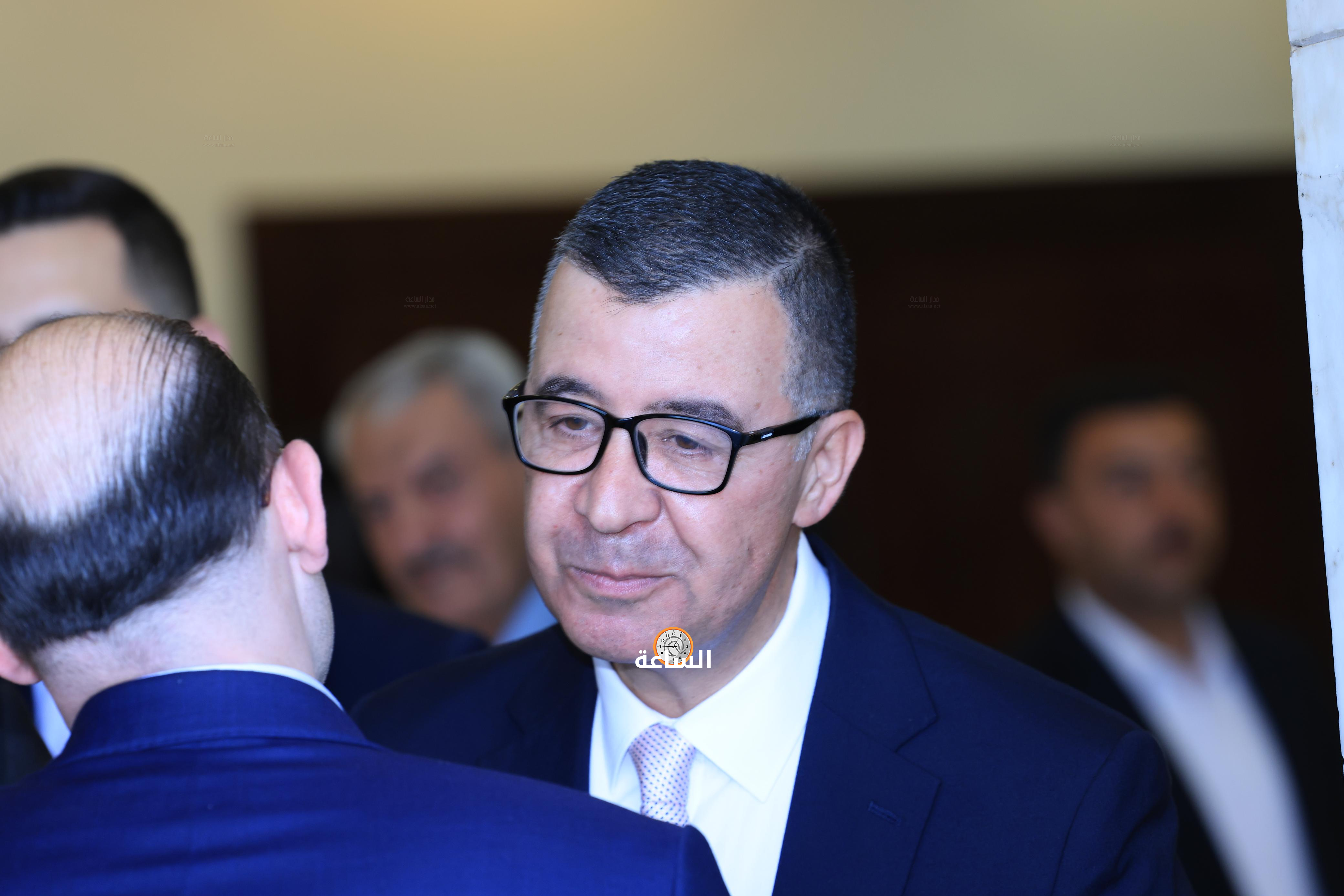 Madar Al-Saa Images 0.13811738877281377