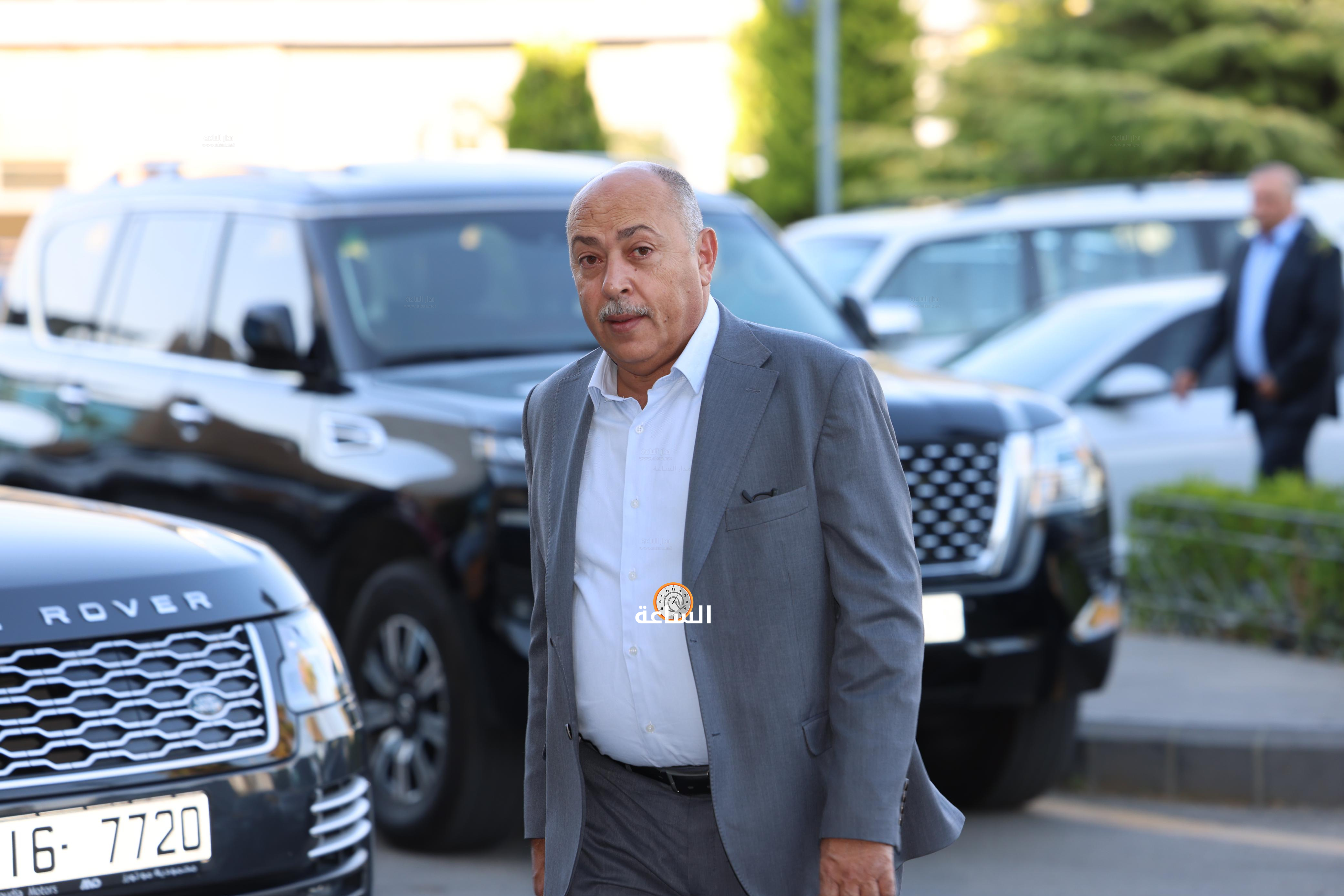 Madar Al-Saa Images 0.12146358002783286
