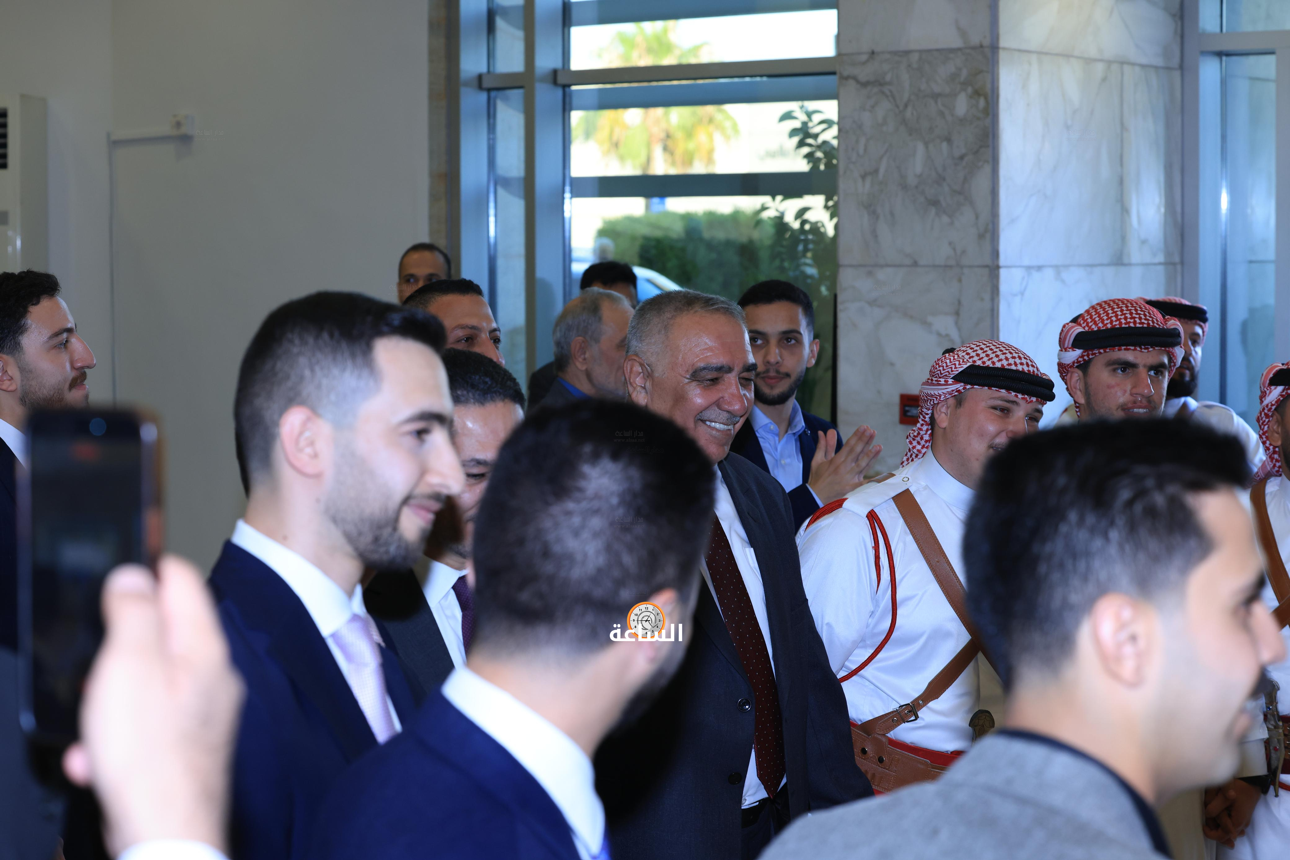 Madar Al-Saa Images 0.0007691396539288853