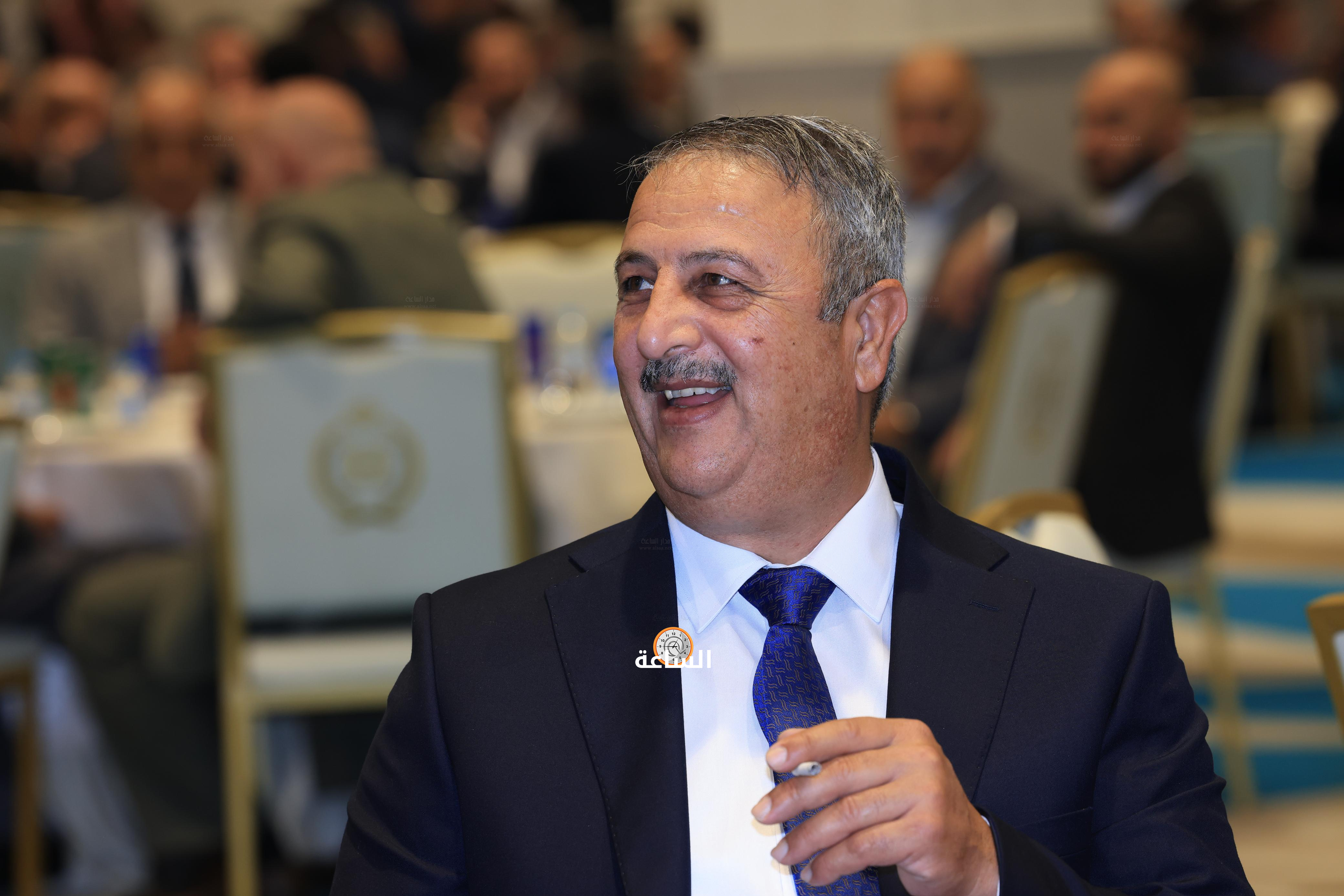 Madar Al-Saa Images 0.755984914682128
