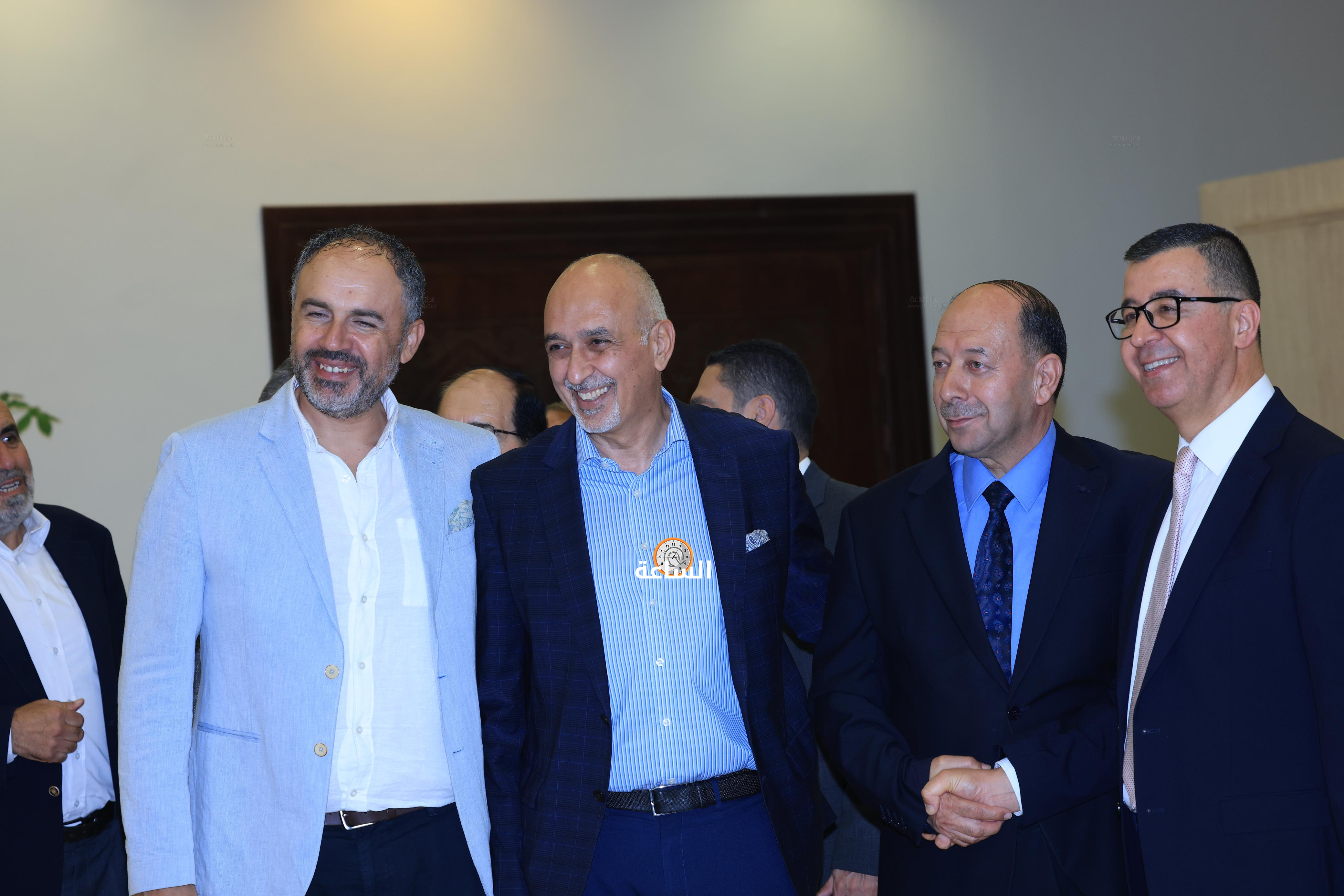 Madar Al-Saa Images 0.5065859715736943