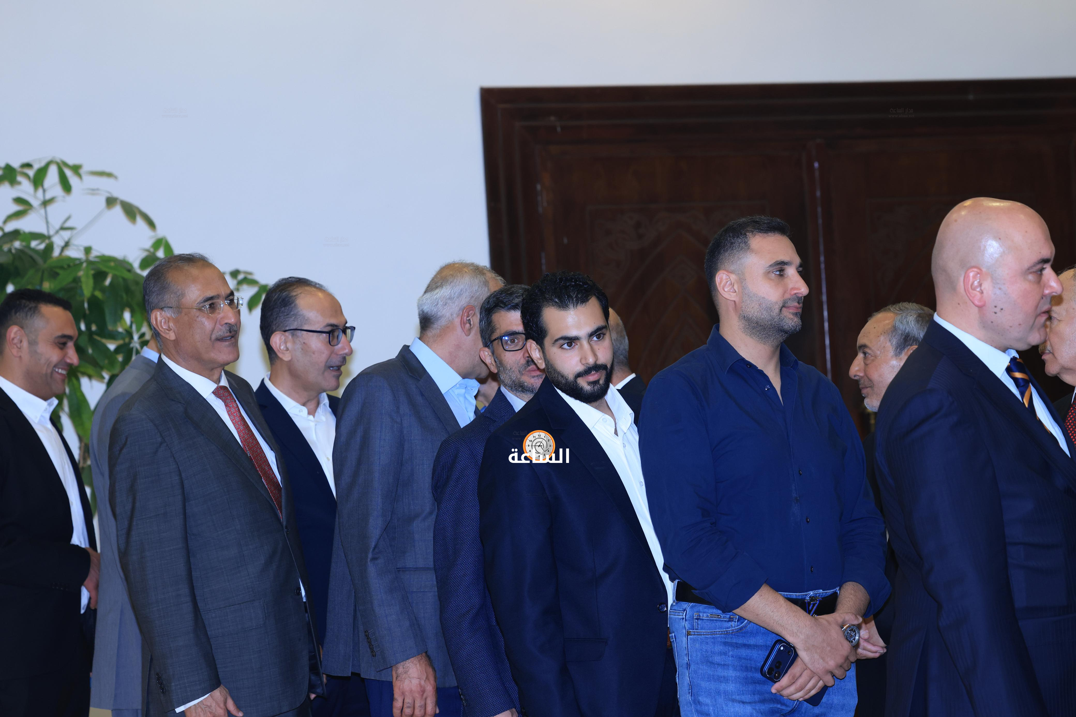 Madar Al-Saa Images 0.02995647058640194