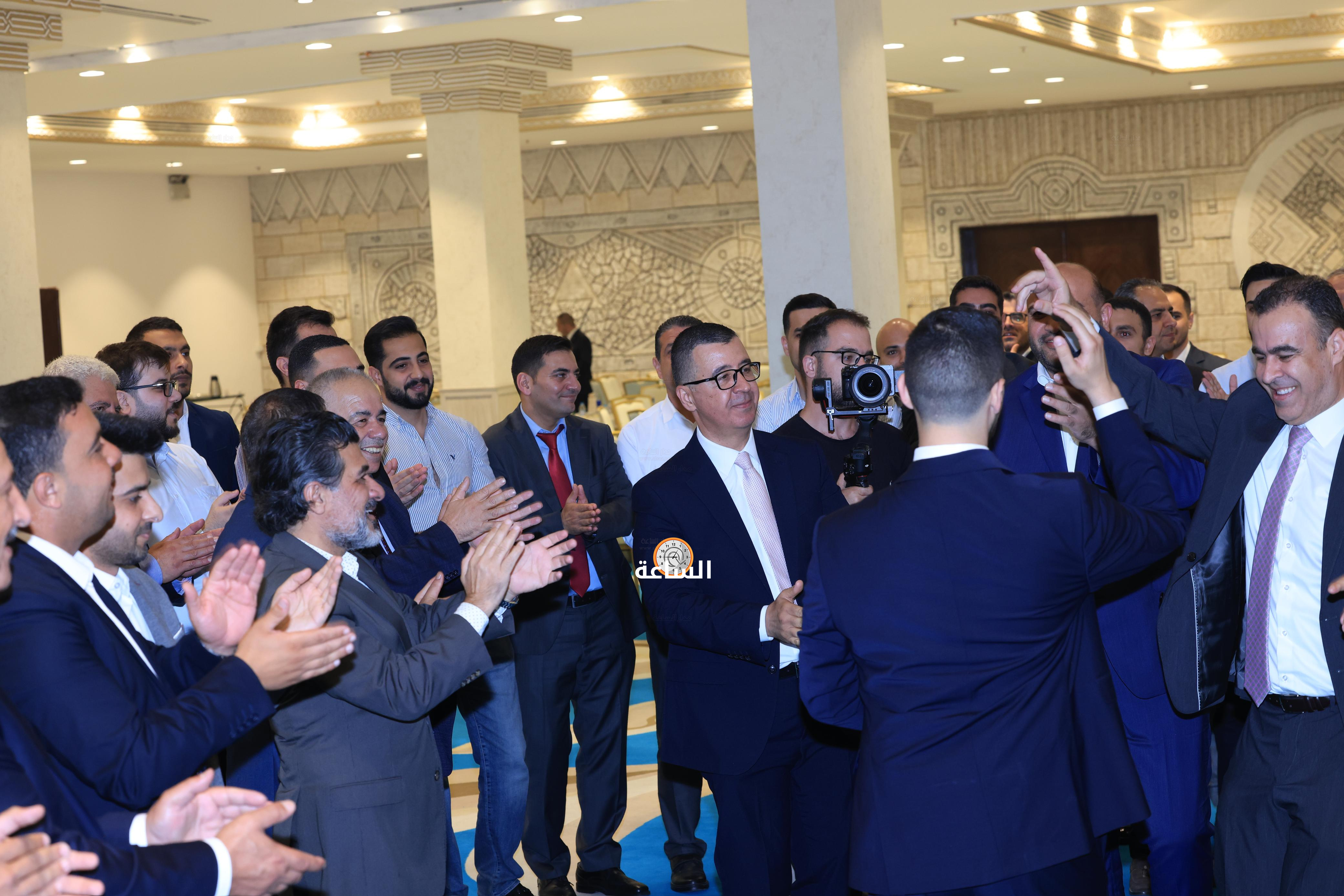 Madar Al-Saa Images 0.21463288346309572