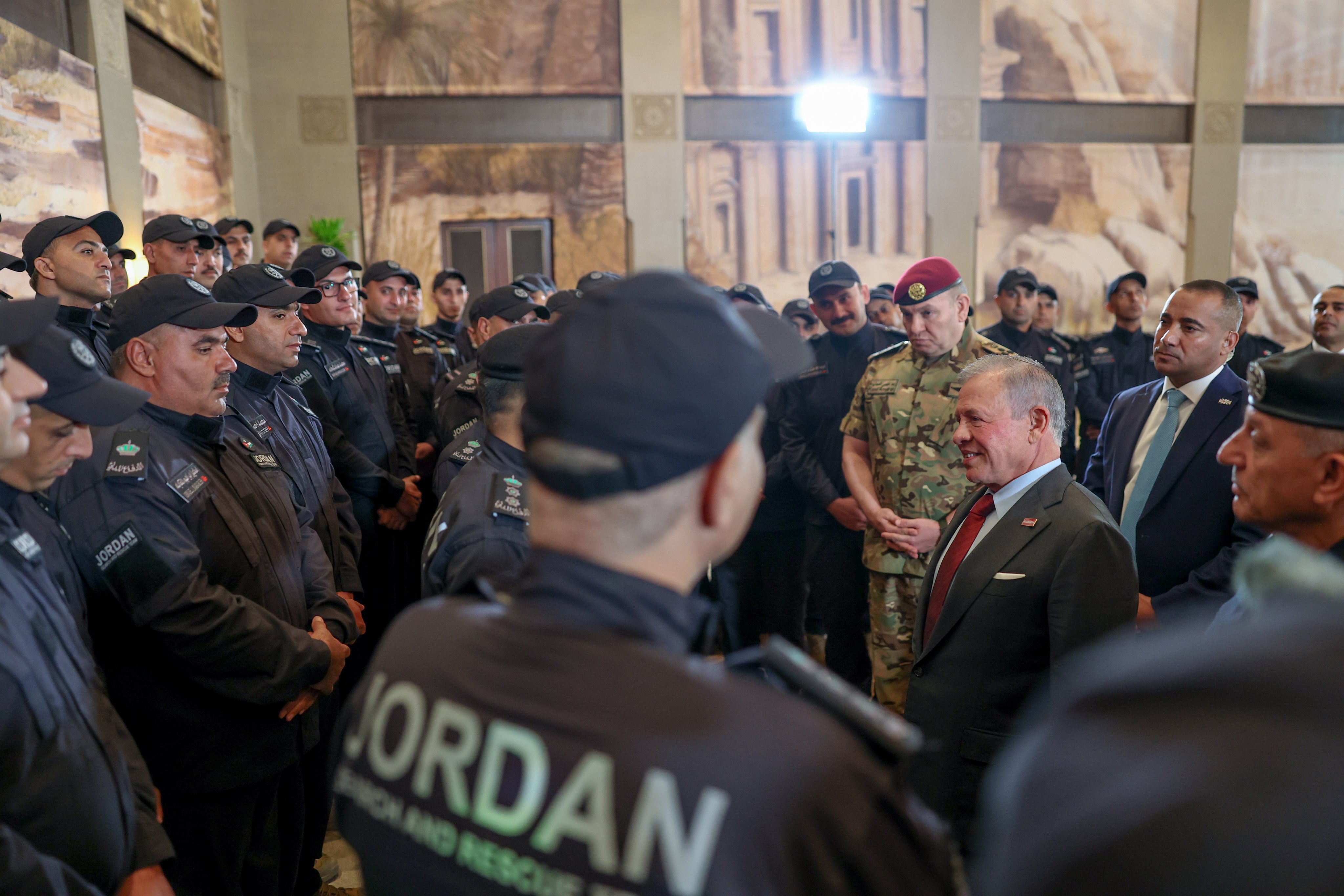 Madar Al-Saa Images 0.3458767238399547