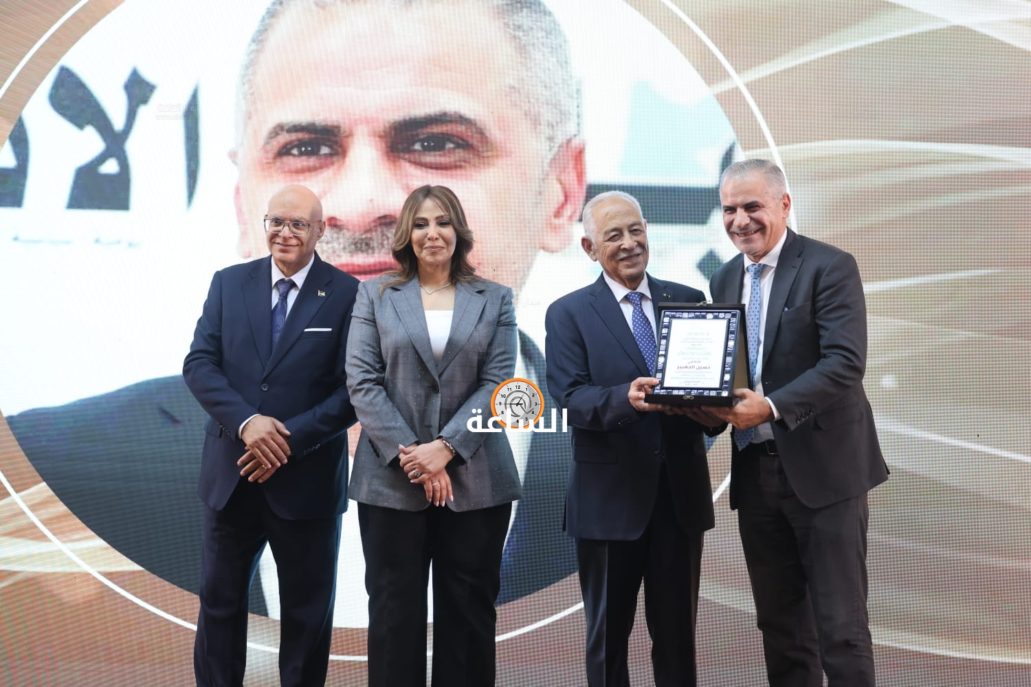 Madar Al-Saa Images 0.5847330492945522
