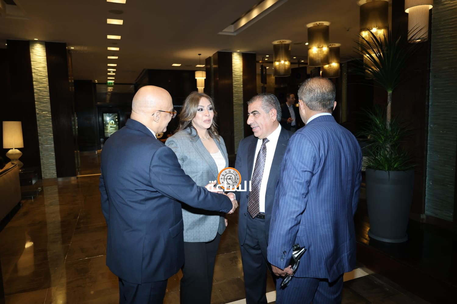 Madar Al-Saa Images 0.15984457325363666