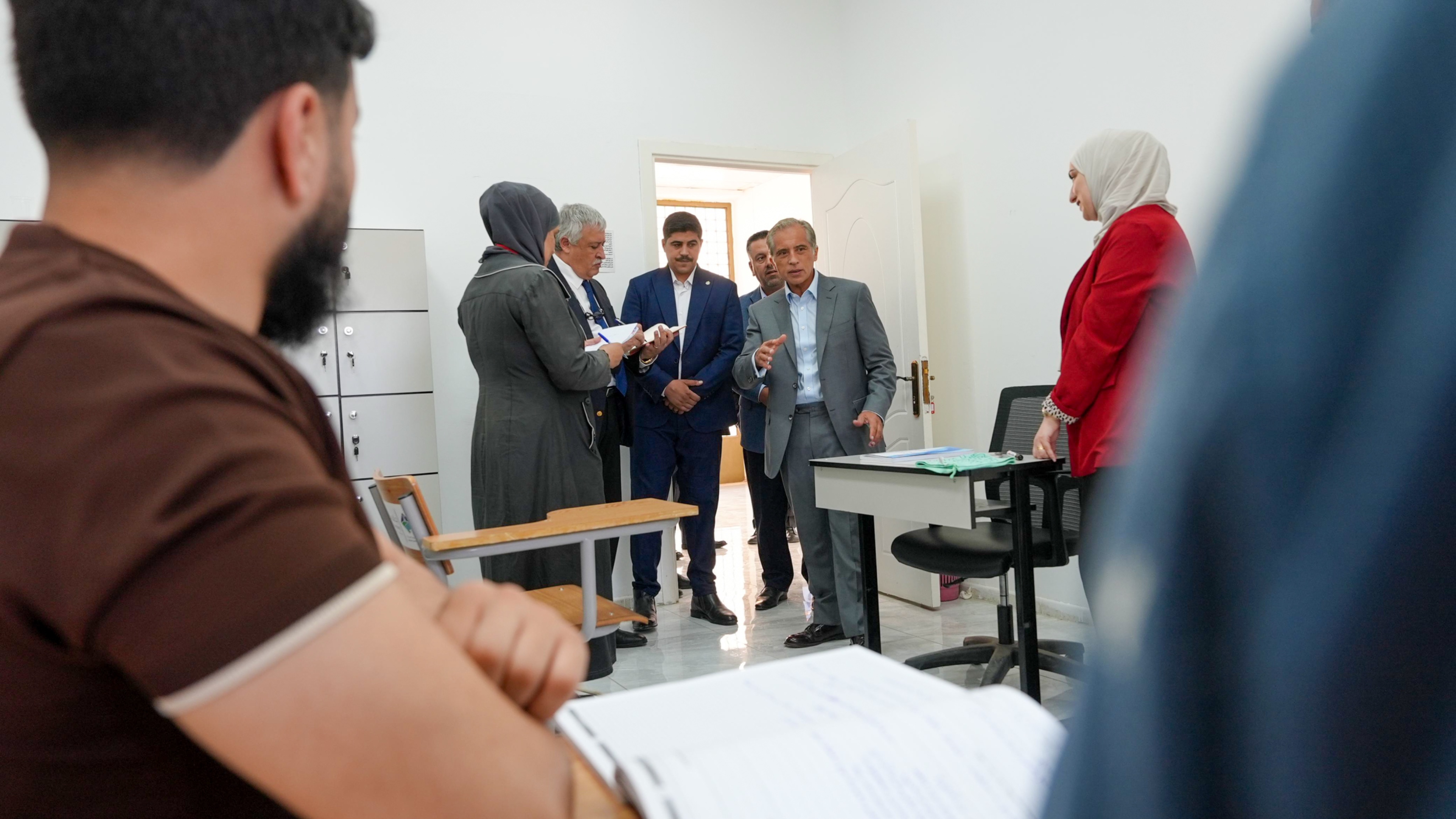 Madar Al-Saa Images 0.15359379542842078