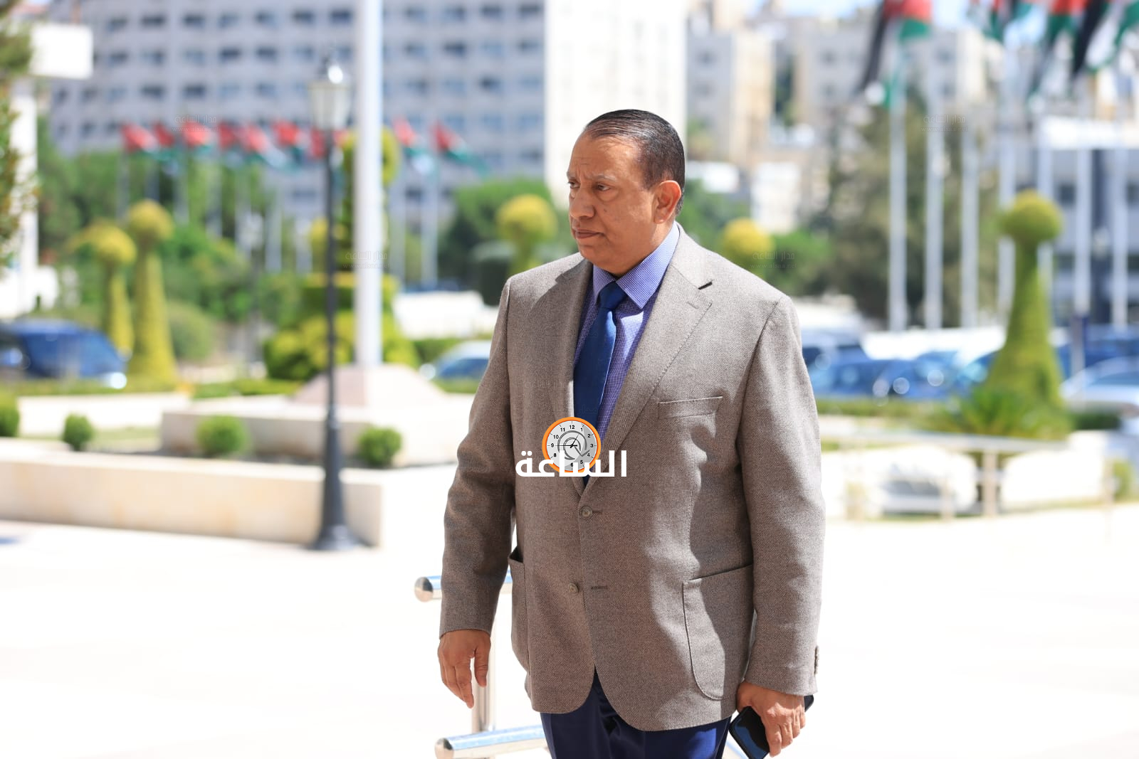 Madar Al-Saa Images 0.5172066500450963