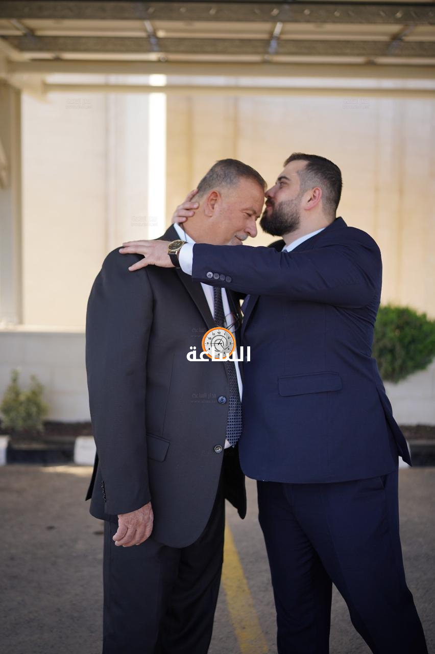 Madar Al-Saa Images 0.7869123242452426