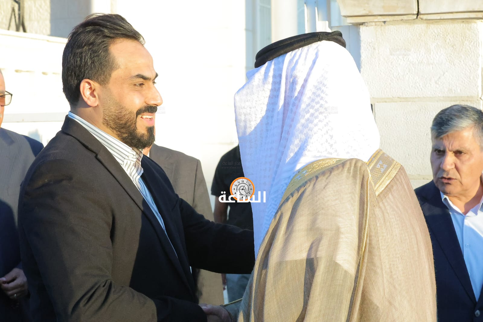 Madar Al-Saa Images 0.3669778142896023