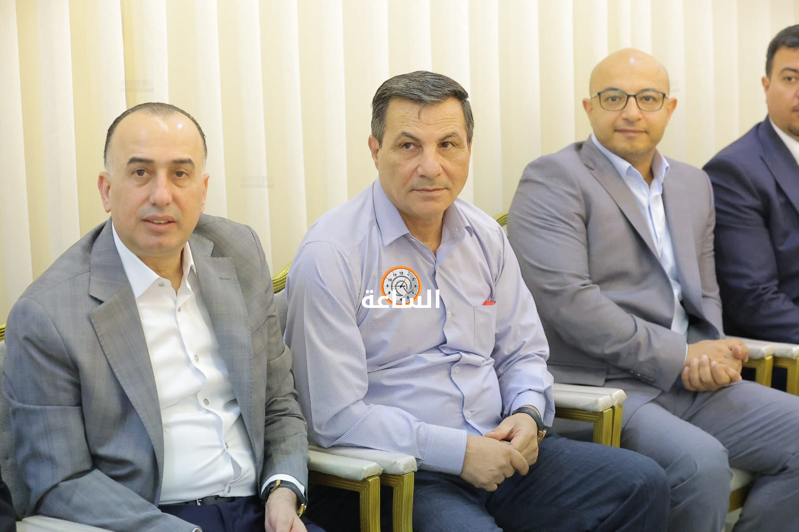 Madar Al-Saa Images 0.40076568622185493