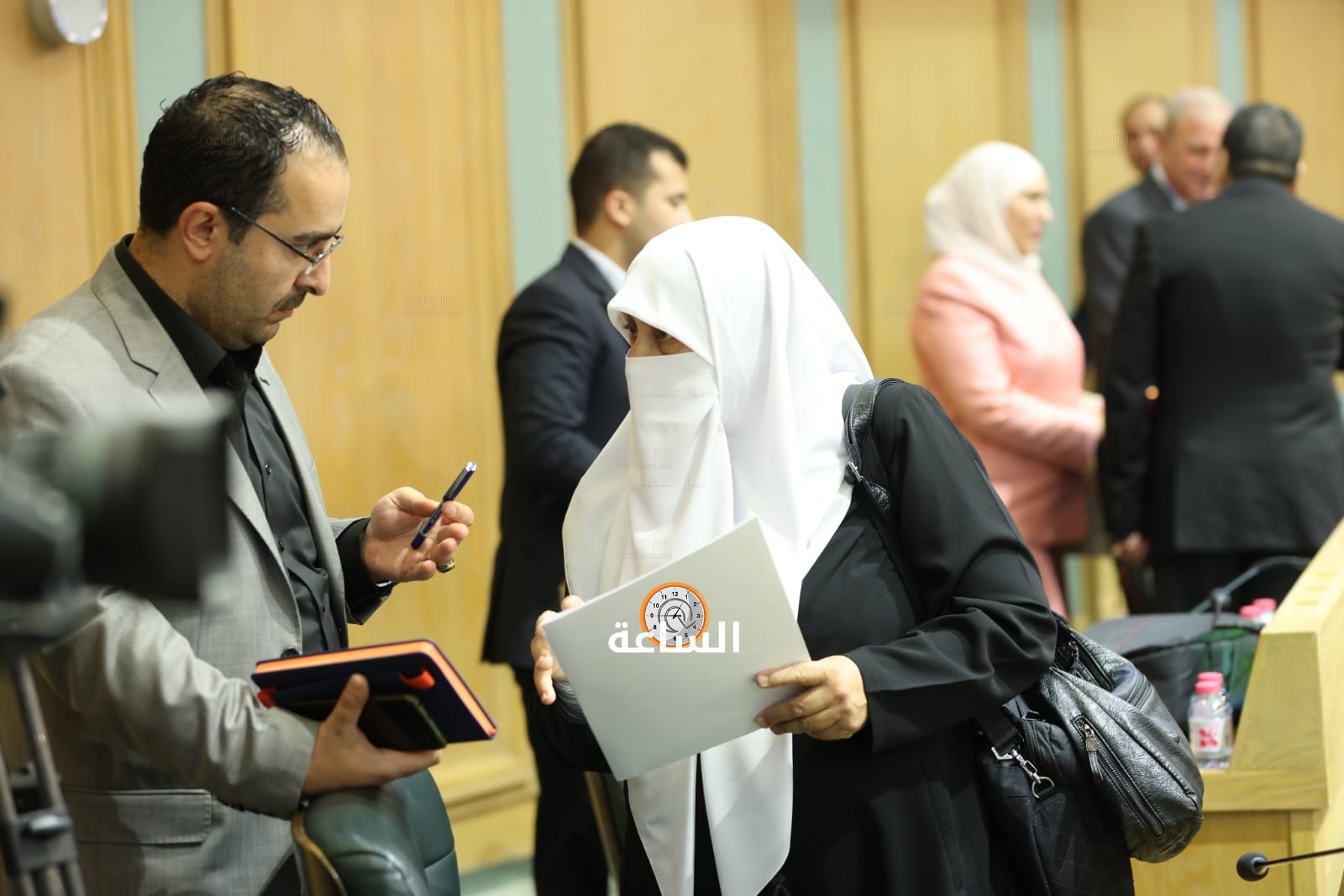 Madar Al-Saa Images 0.4759253015146684