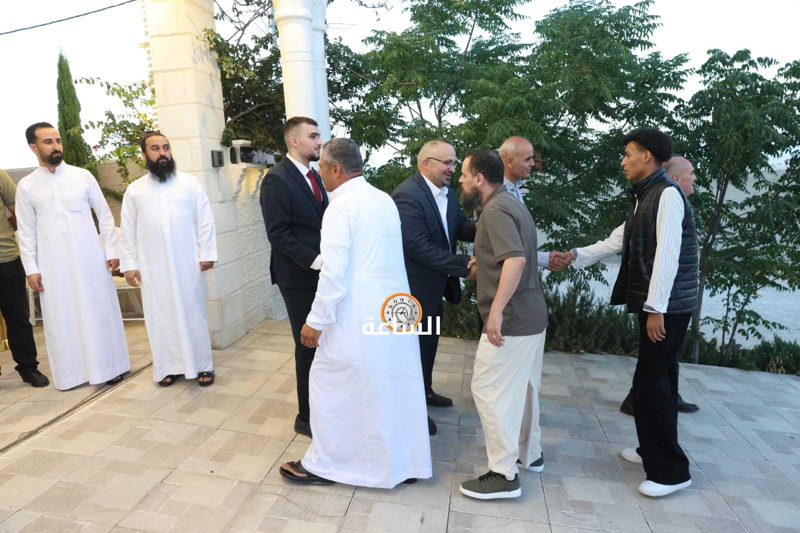 Madar Al-Saa Images 0.6167113152875937