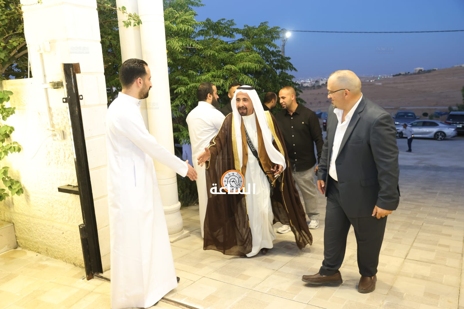 Madar Al-Saa Images 0.87192437872735