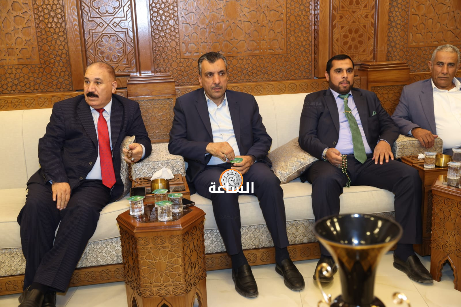 Madar Al-Saa Images 0.2641331540592107