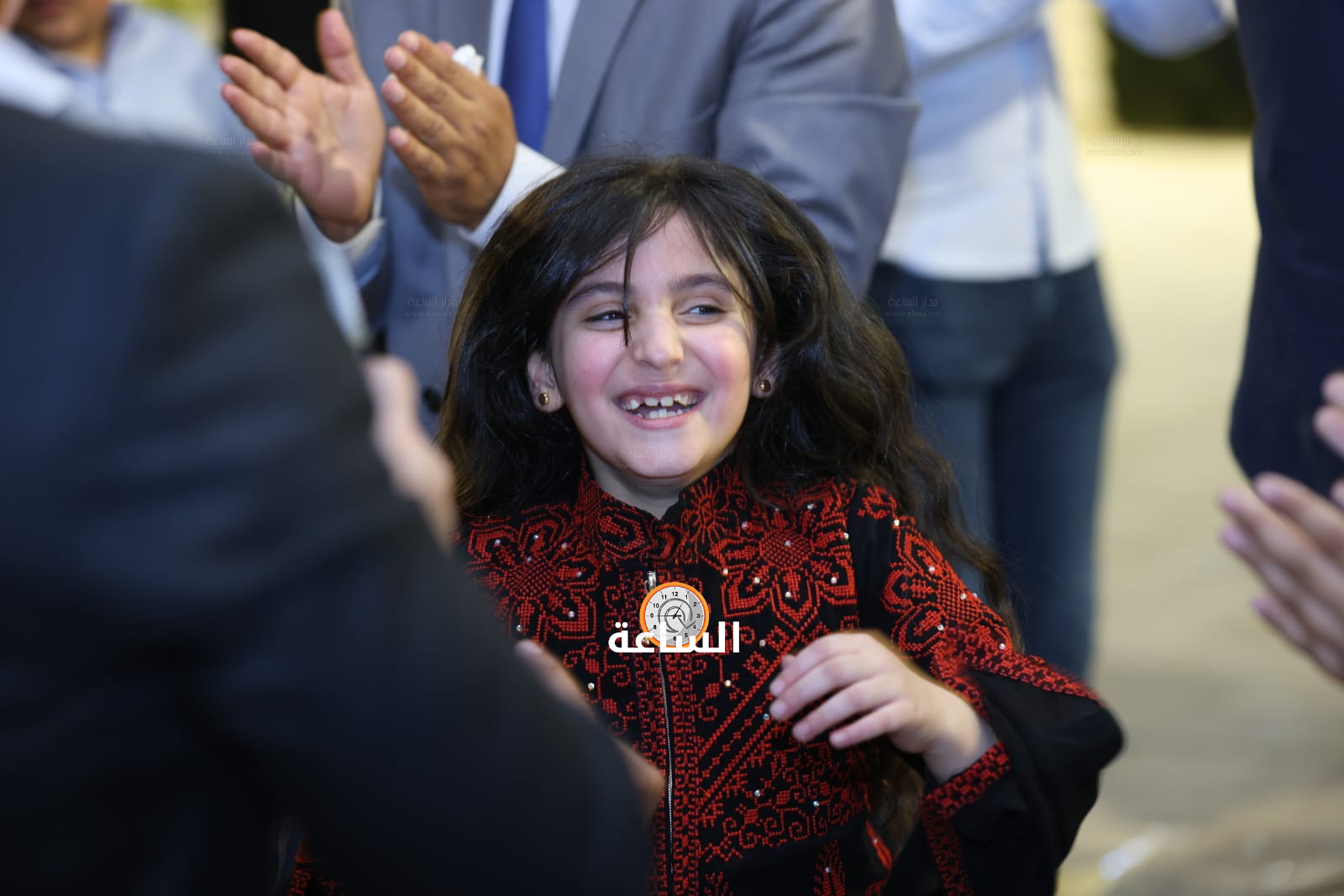 Madar Al-Saa Images 0.695419735056835